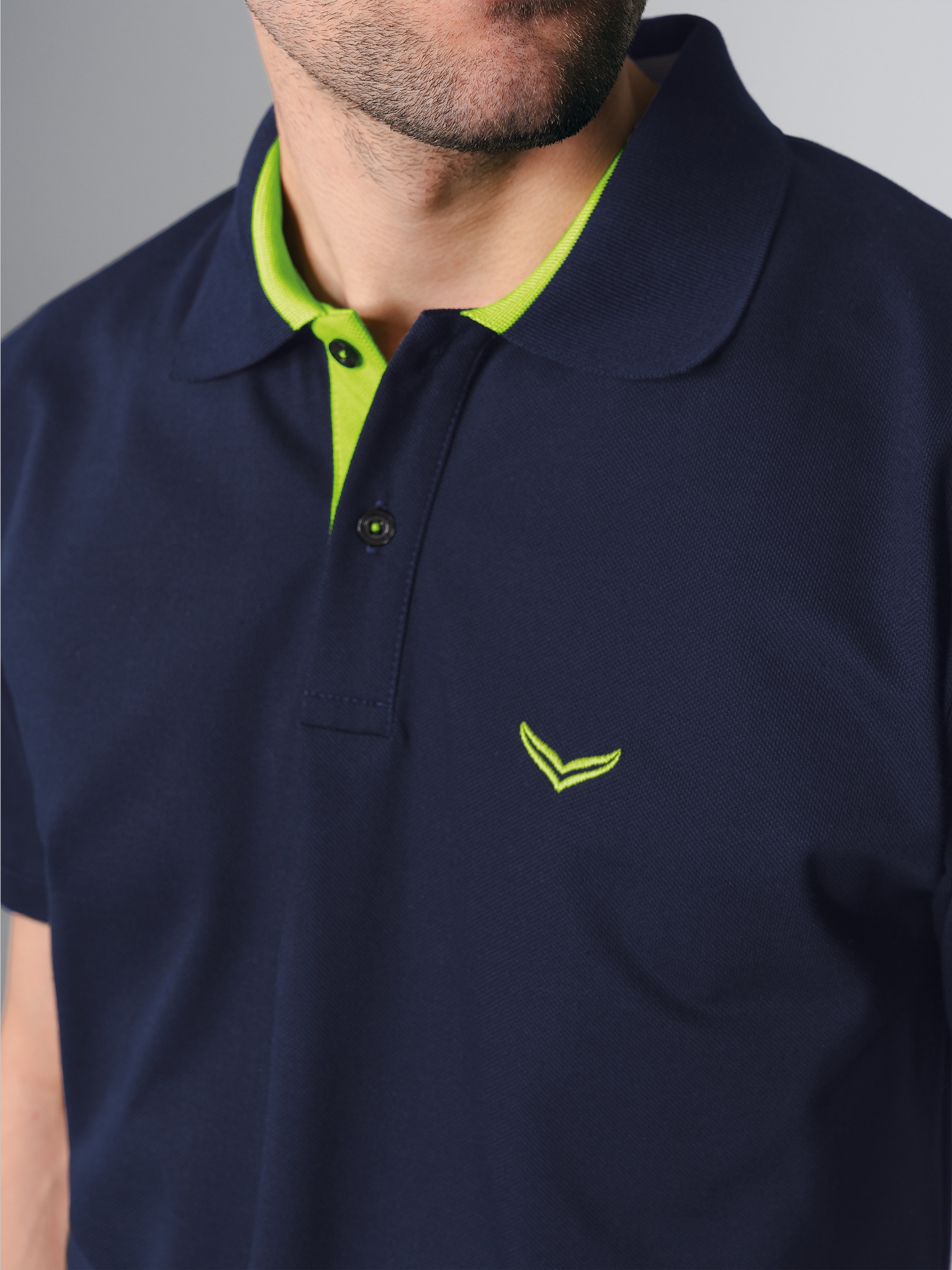 Poloshirt mit Kontrastelementen Navy