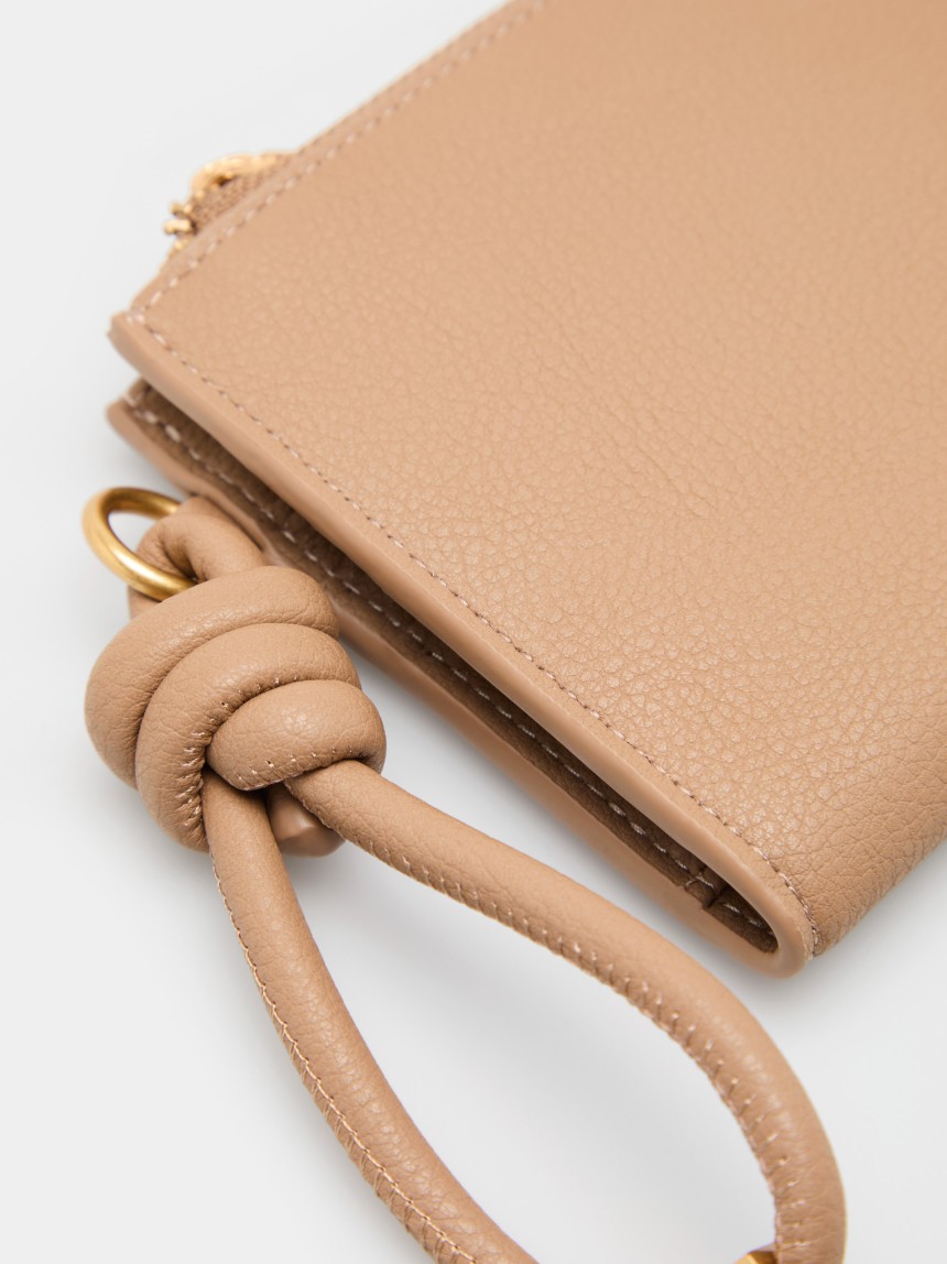 Carteira clutch com alça