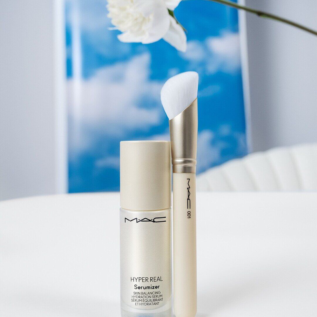 MAC MAC MAQUILHAGEM 001 SERUM + MOISTURIZER BRUSH - 1un