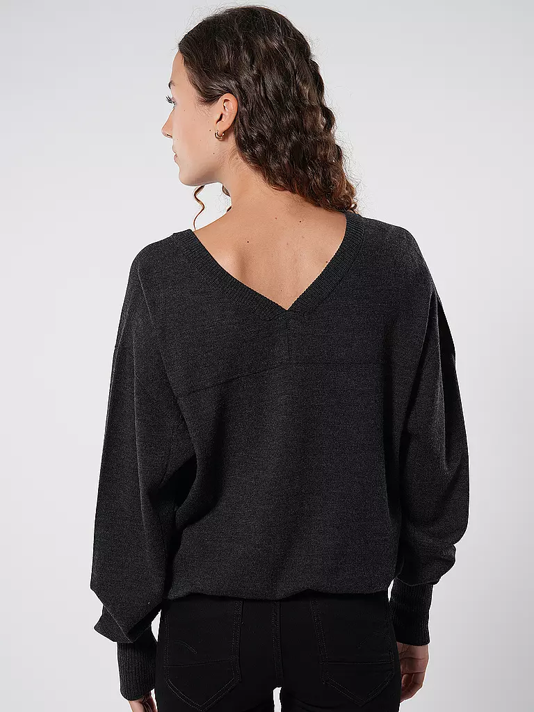 TELA Pullover schwarz