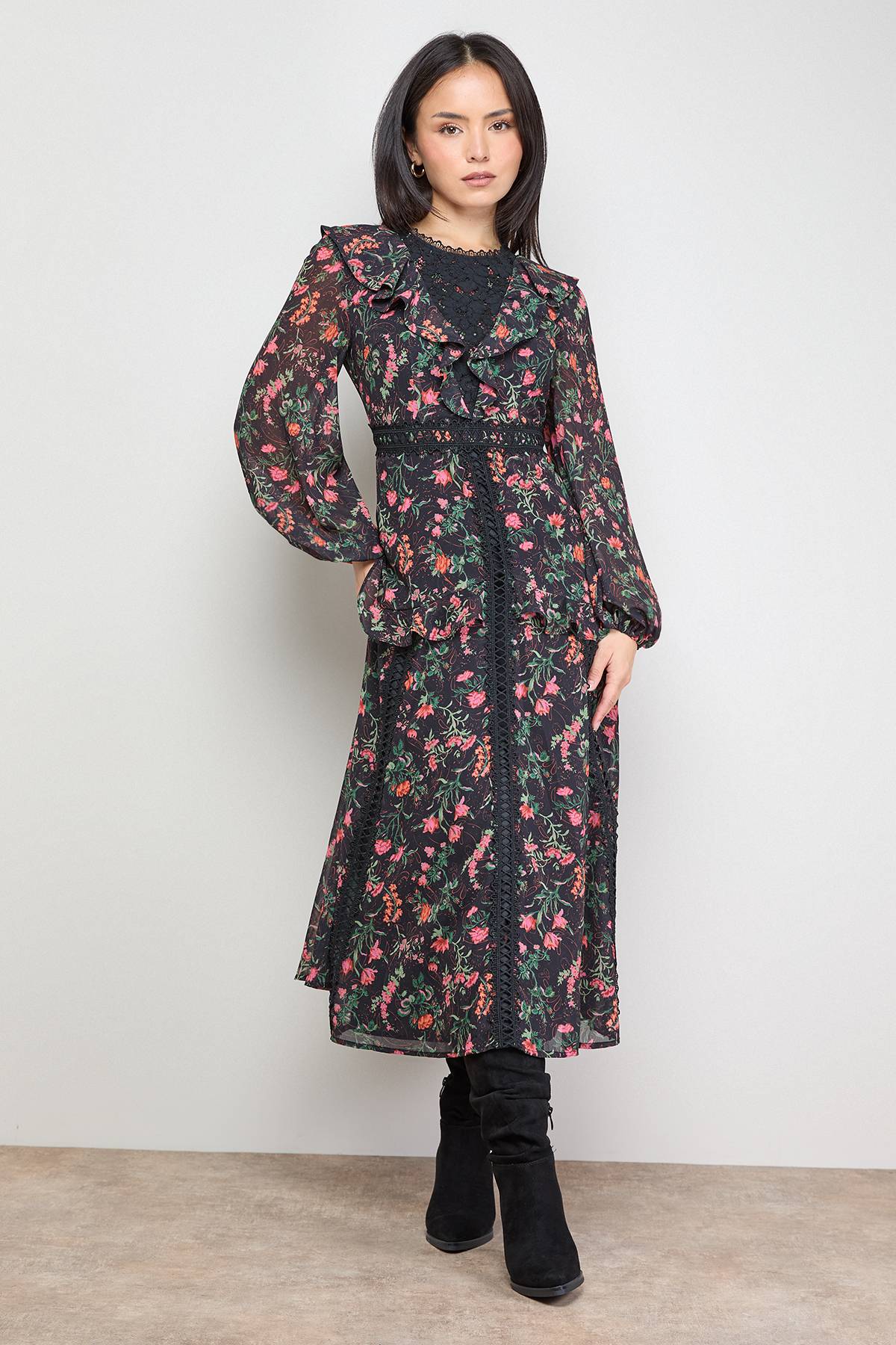 Oasis Robe Mi-Longue à Volants en Mousseline Imprimée avec Détails de Dentelle Petite Taille