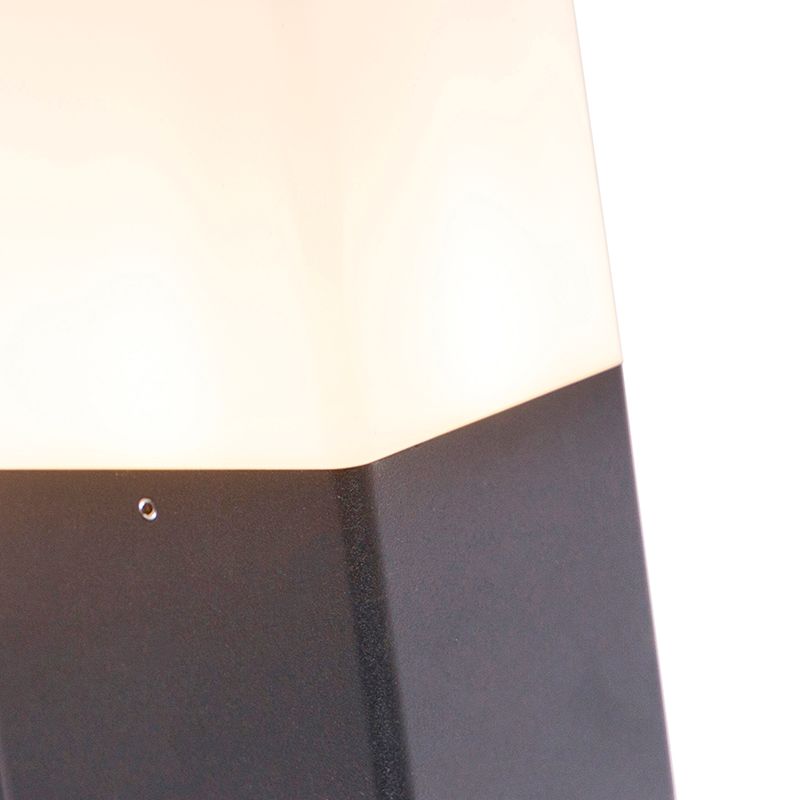 Buitenwandlamp zwart met opaal witte kap IP44 - Denmark