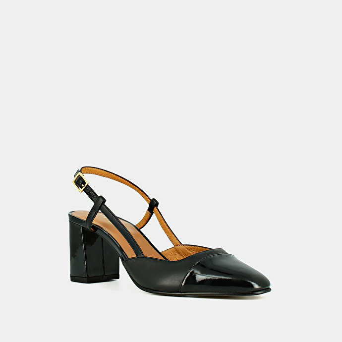 Babies à talons  en vernis et cuir noir