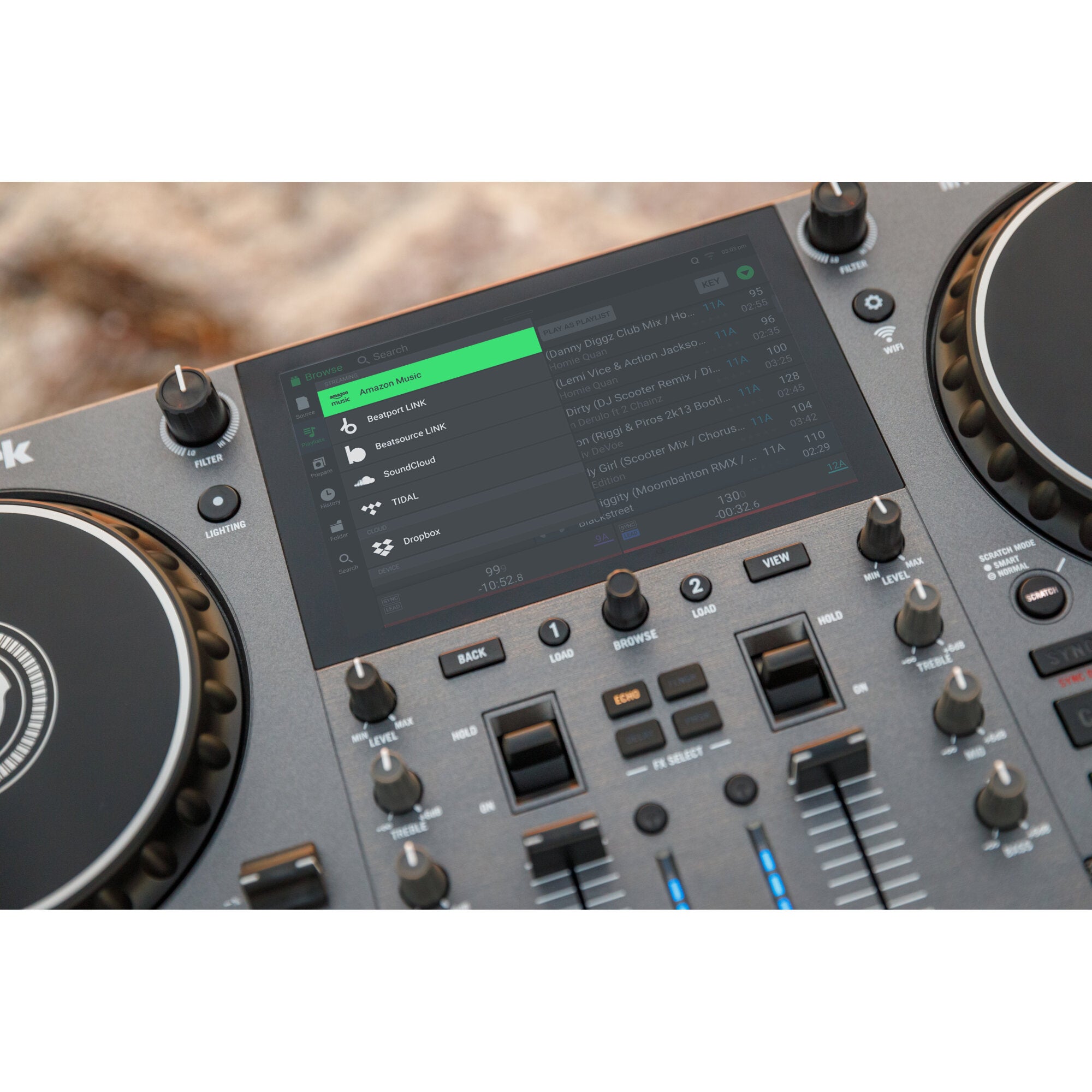 Numark Mixstream Pro Go standalone DJ-controller met ingebouwde accu