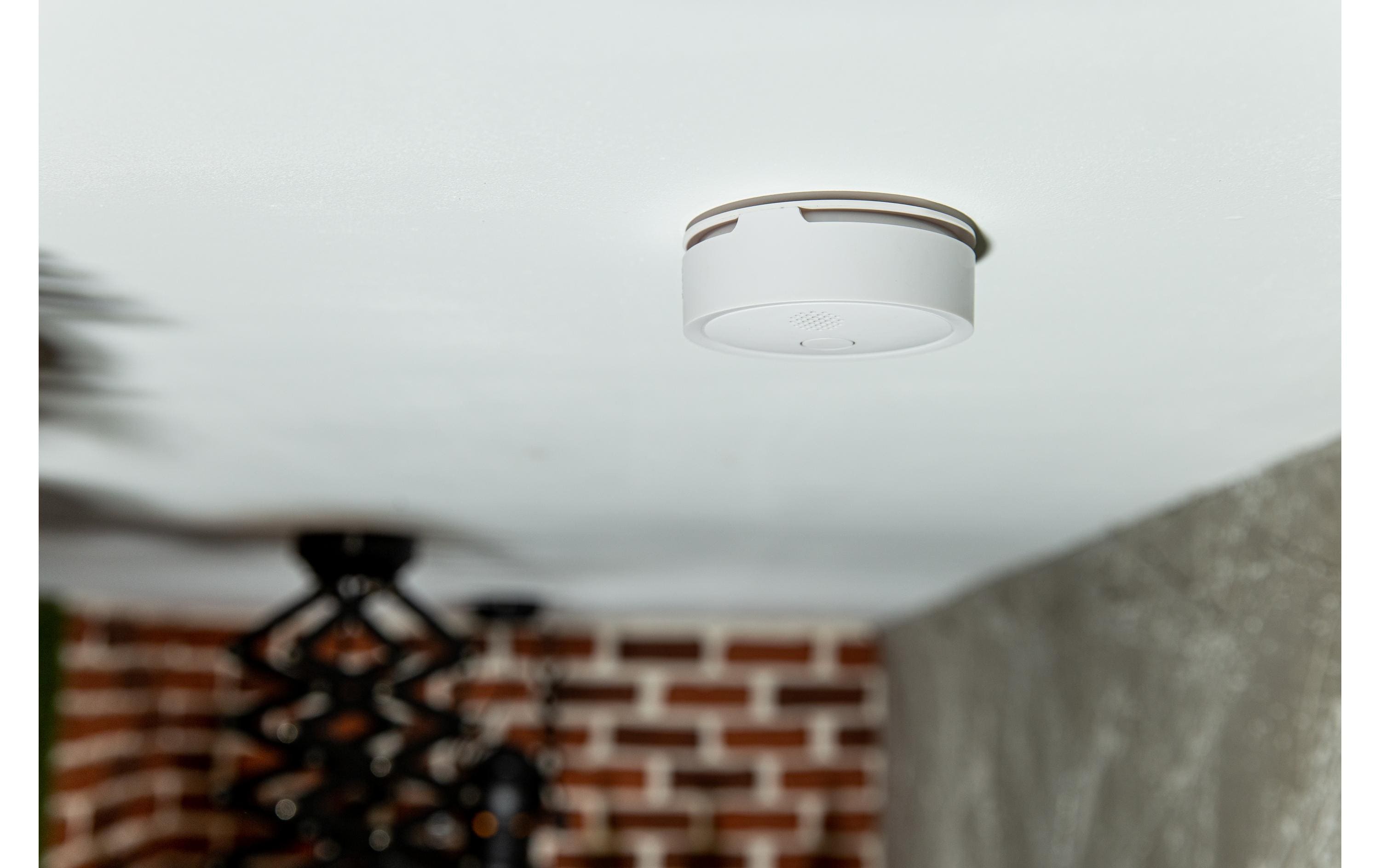 Plus Smoke WLAN RauchmelderWiFi Rauchmelder mit Lichtalarm und Alarmton