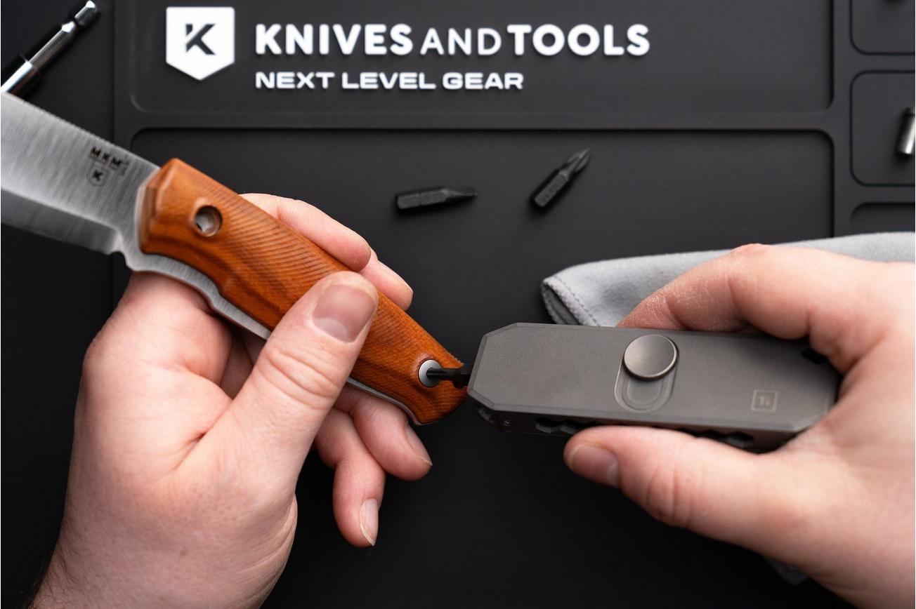 Knivesandtools Knife Cleaning Mat, rubber
