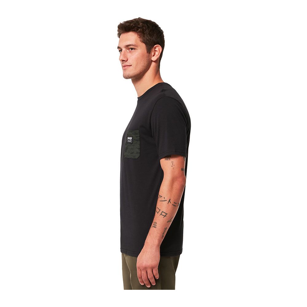 Oakley CLASSIC B1B POCKET - Tee-shirt Homme black/brush tiger green