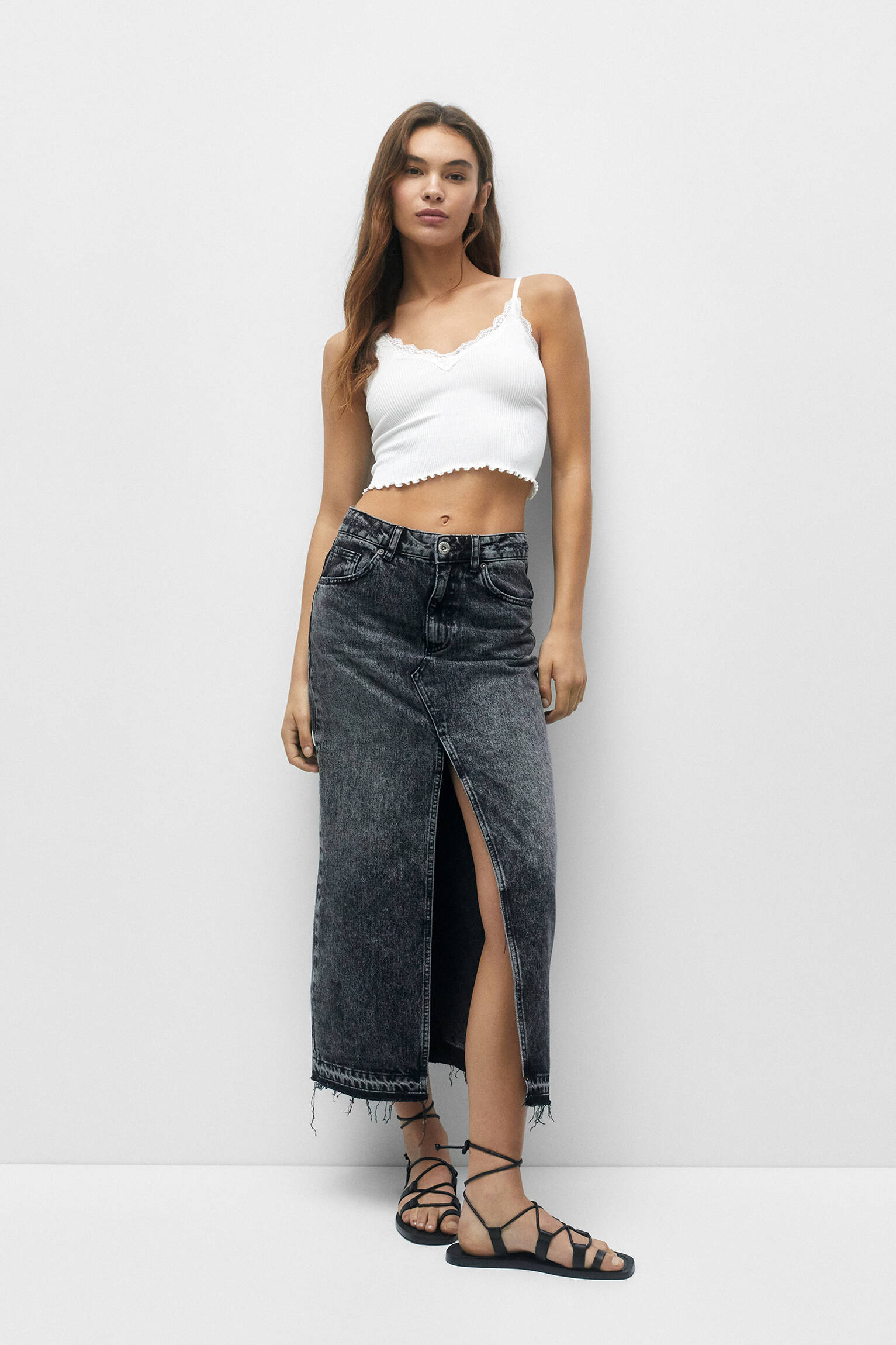 Top cropped com detalhe de lingerie - Ice