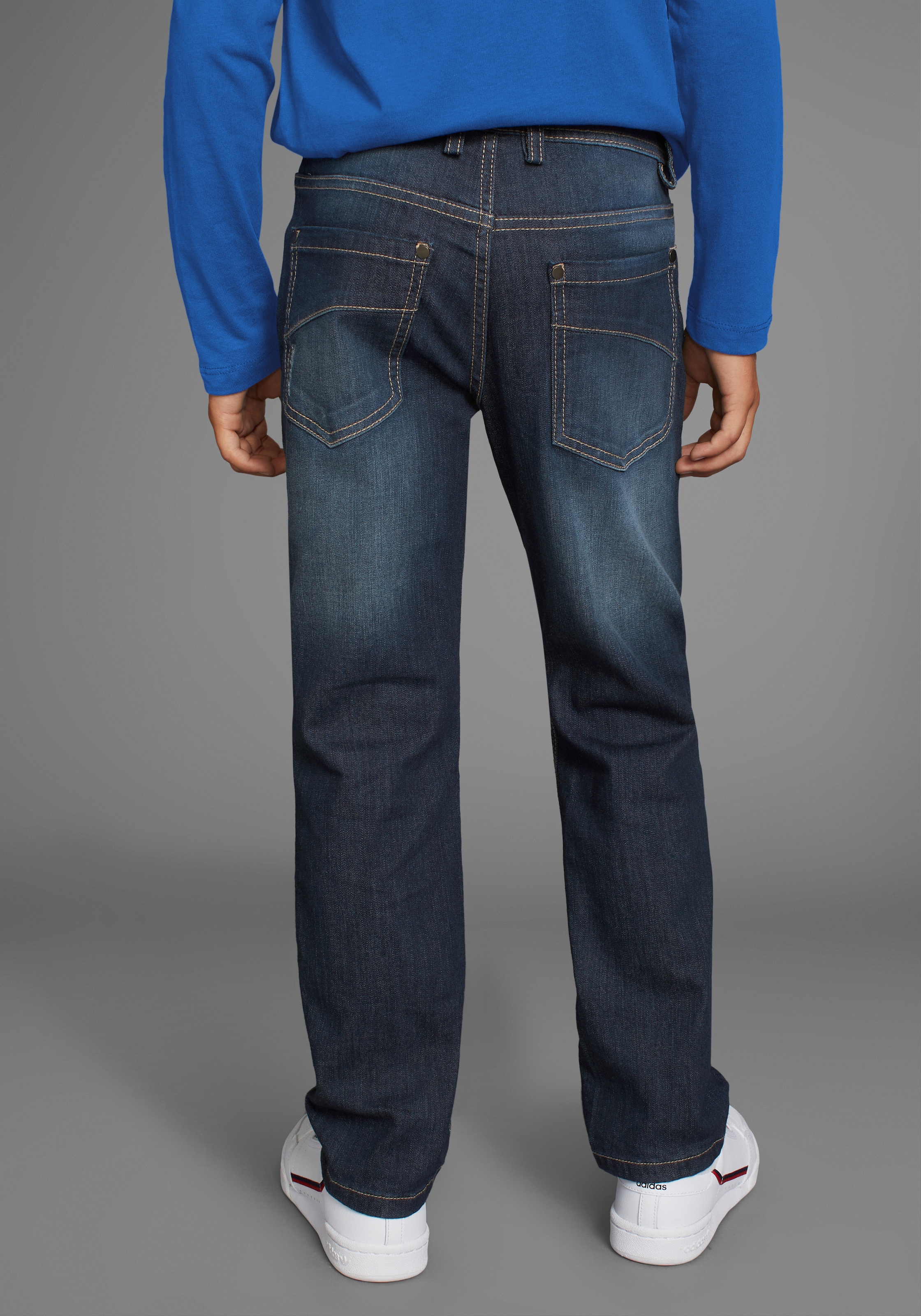 KIDSWORLD Stretch-Jeans », Straight-fit Jeans mit Distroy-Effekten« für Jungen