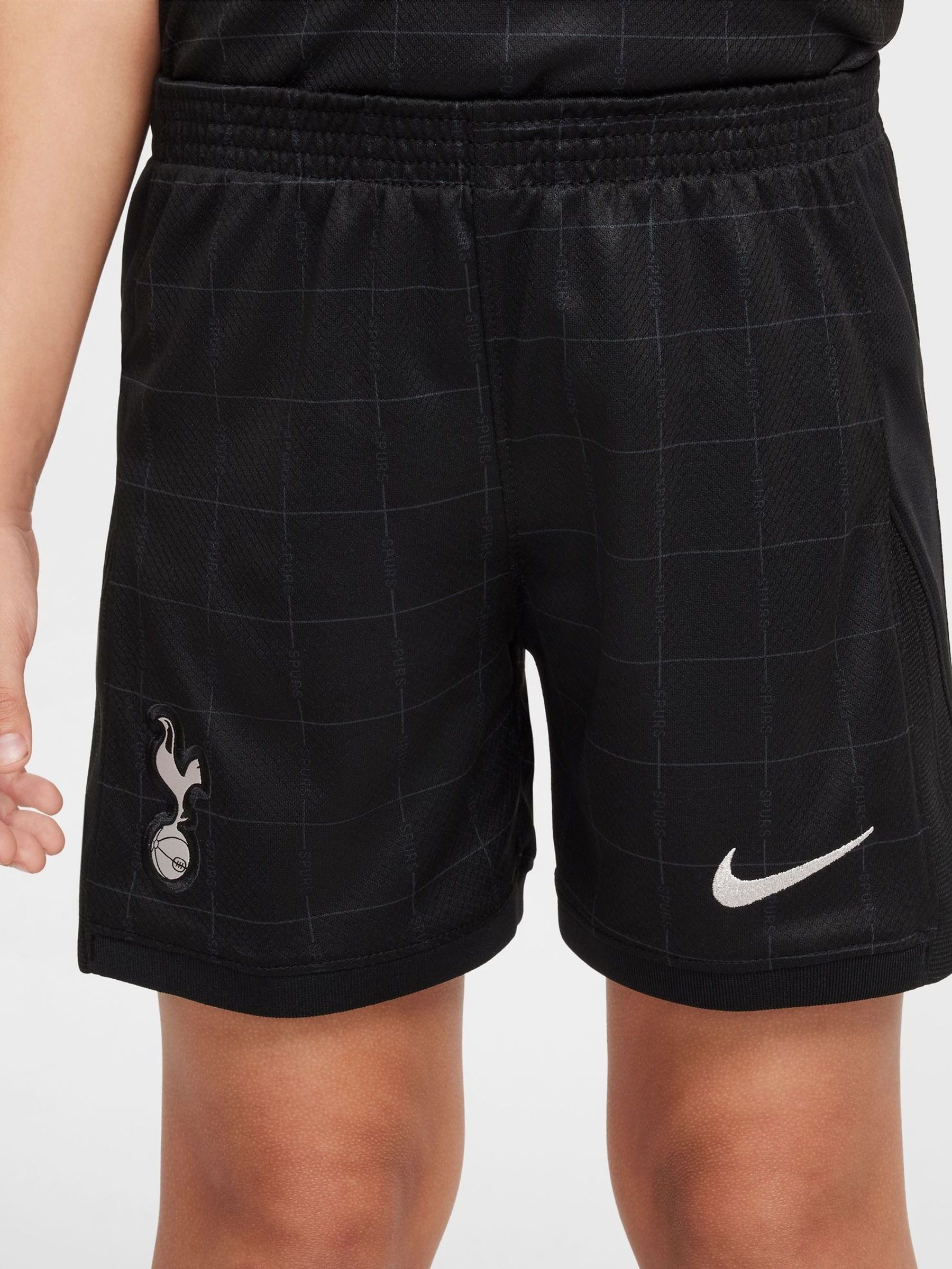 Nike Tottenham Hotspur 2025/26 Stadium T-shirt en short set