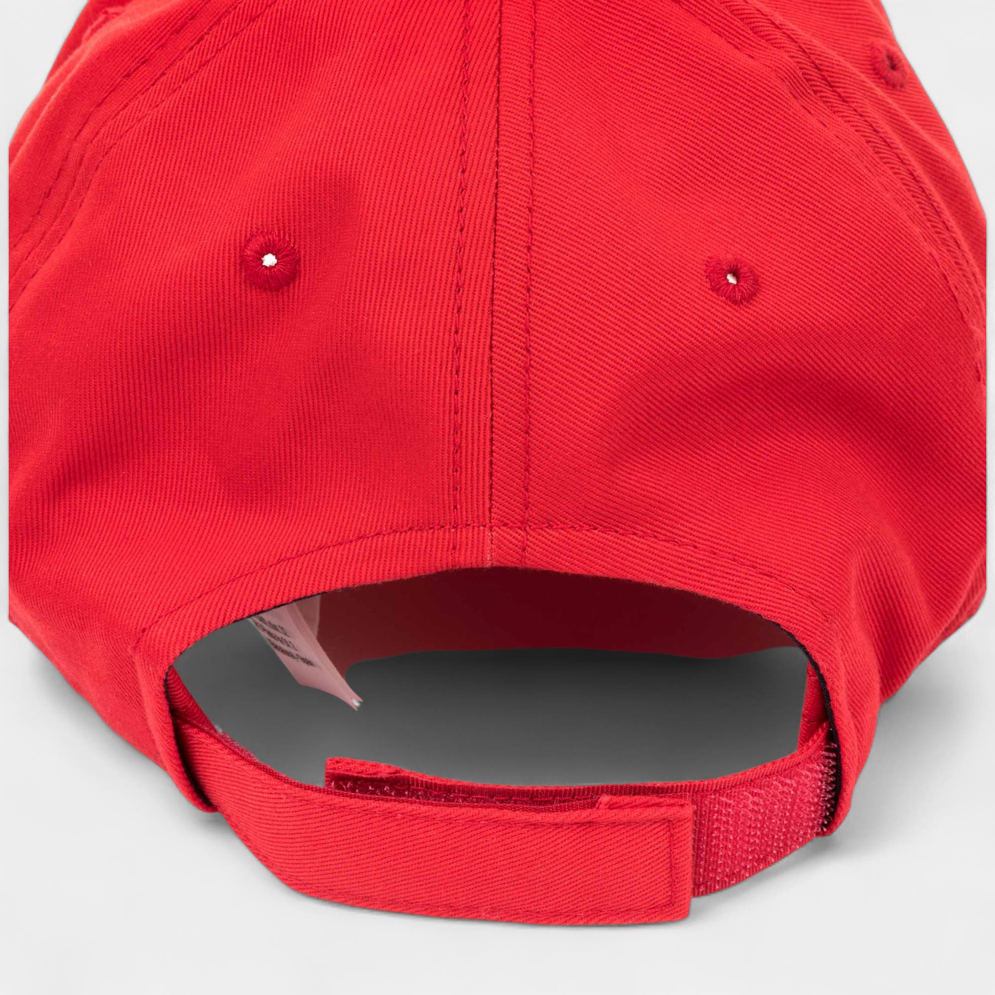 Casquette rouge