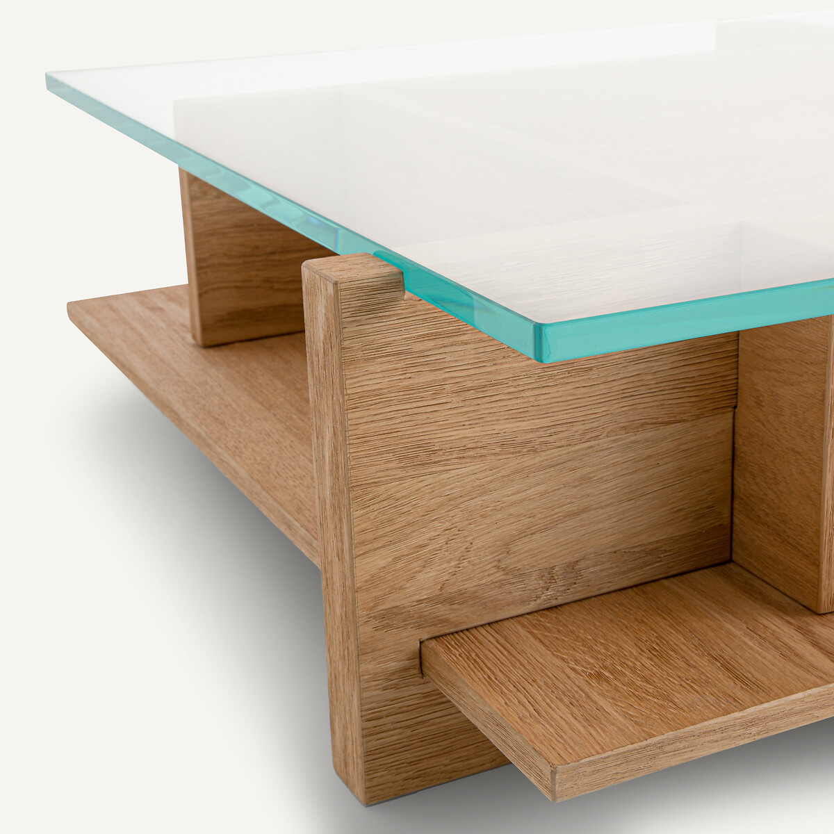 AM.PM<br>Mesa de centro em carvalho jateado e vidro temperado, Laby