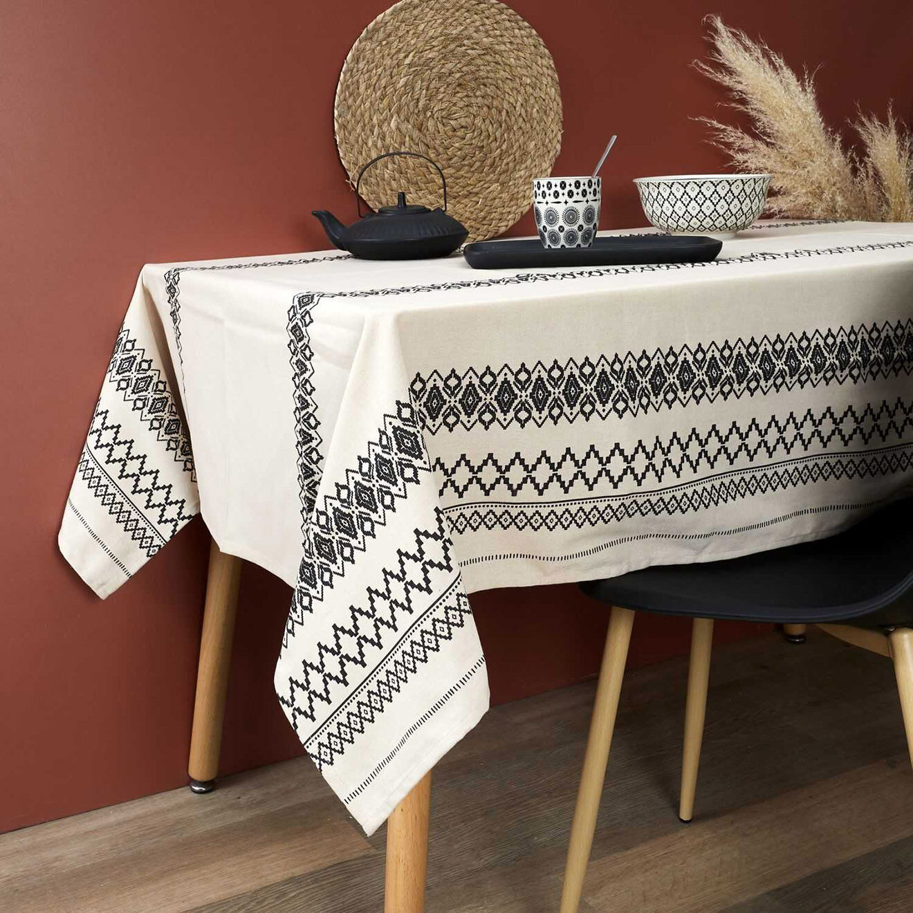 Home Deco Factory Nappe en coton ethnique noir/beige - 140x250 cm