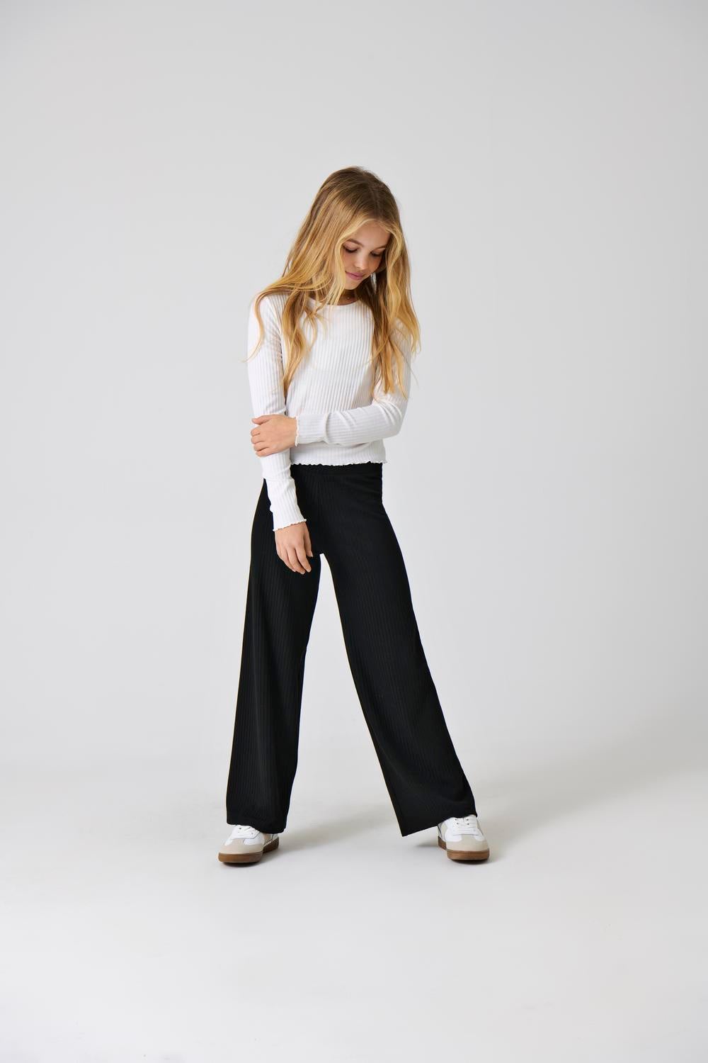 KOGNELLA Weiter Beinschnitt Hose mit weitem Beinschnitt Black