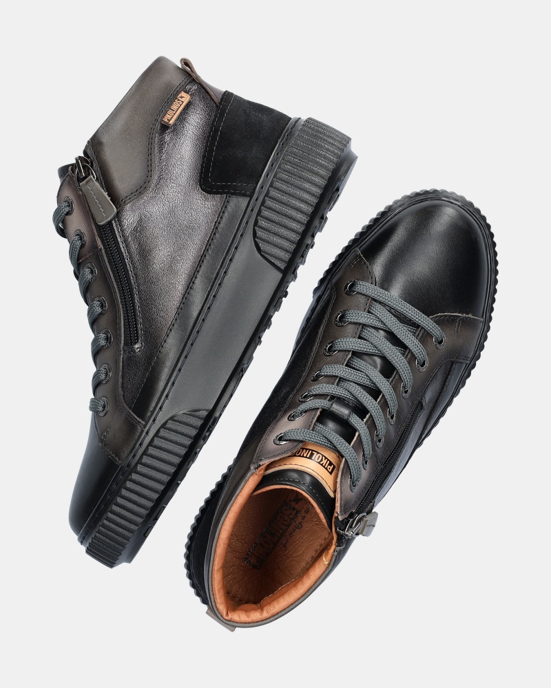 Pikolinos Riells Hoge sneakers  - zwart