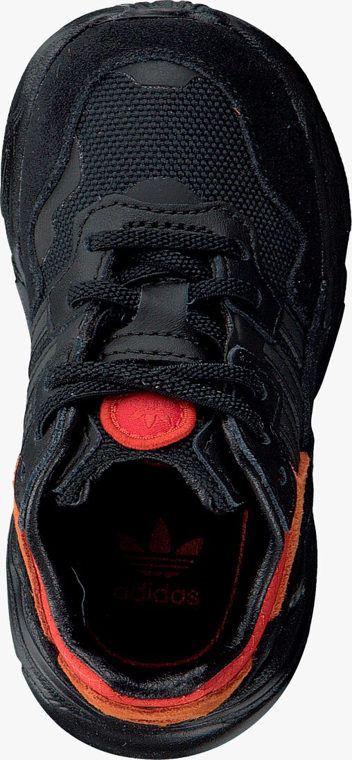 ADIDAS zwarte adidas lage sneakers yung-96 el i