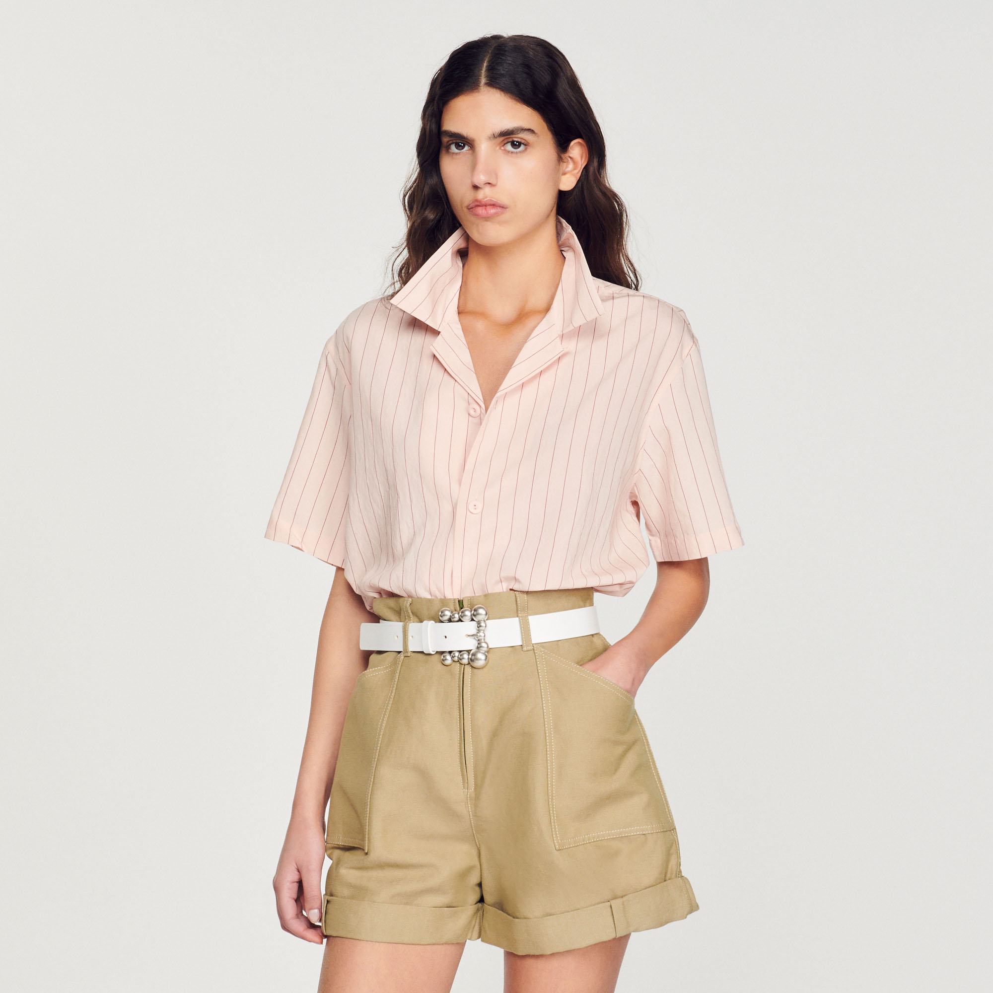 Chemise á manches courtes
