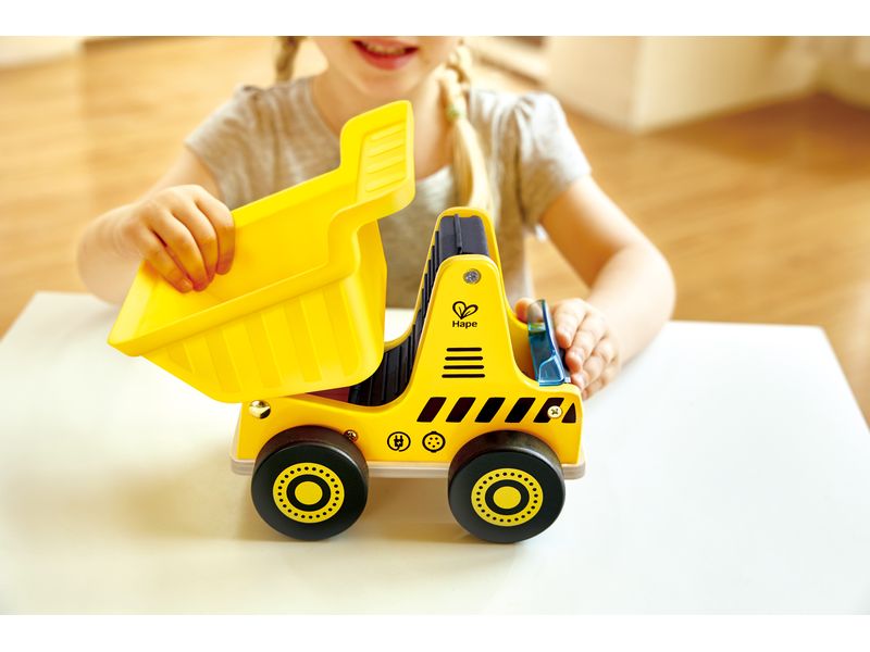 Hape Baustellenfahrzeug Kipplaster Kipplaster, der auf Baustellen viel Material anliefert und abtransportiert