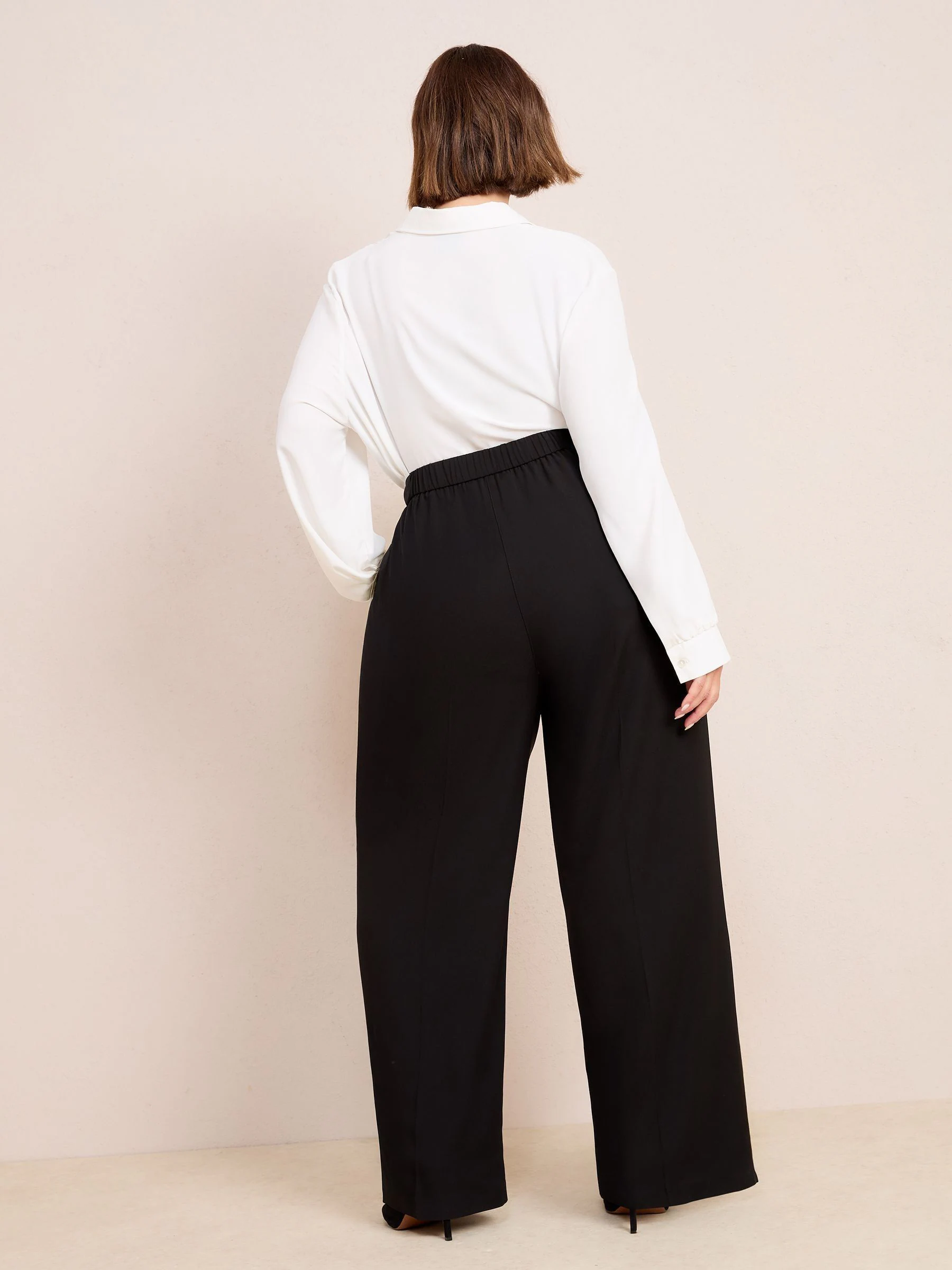 Zwart - Friends Like These Premium broek met wijde pijpen en elastiek aan de achterkant