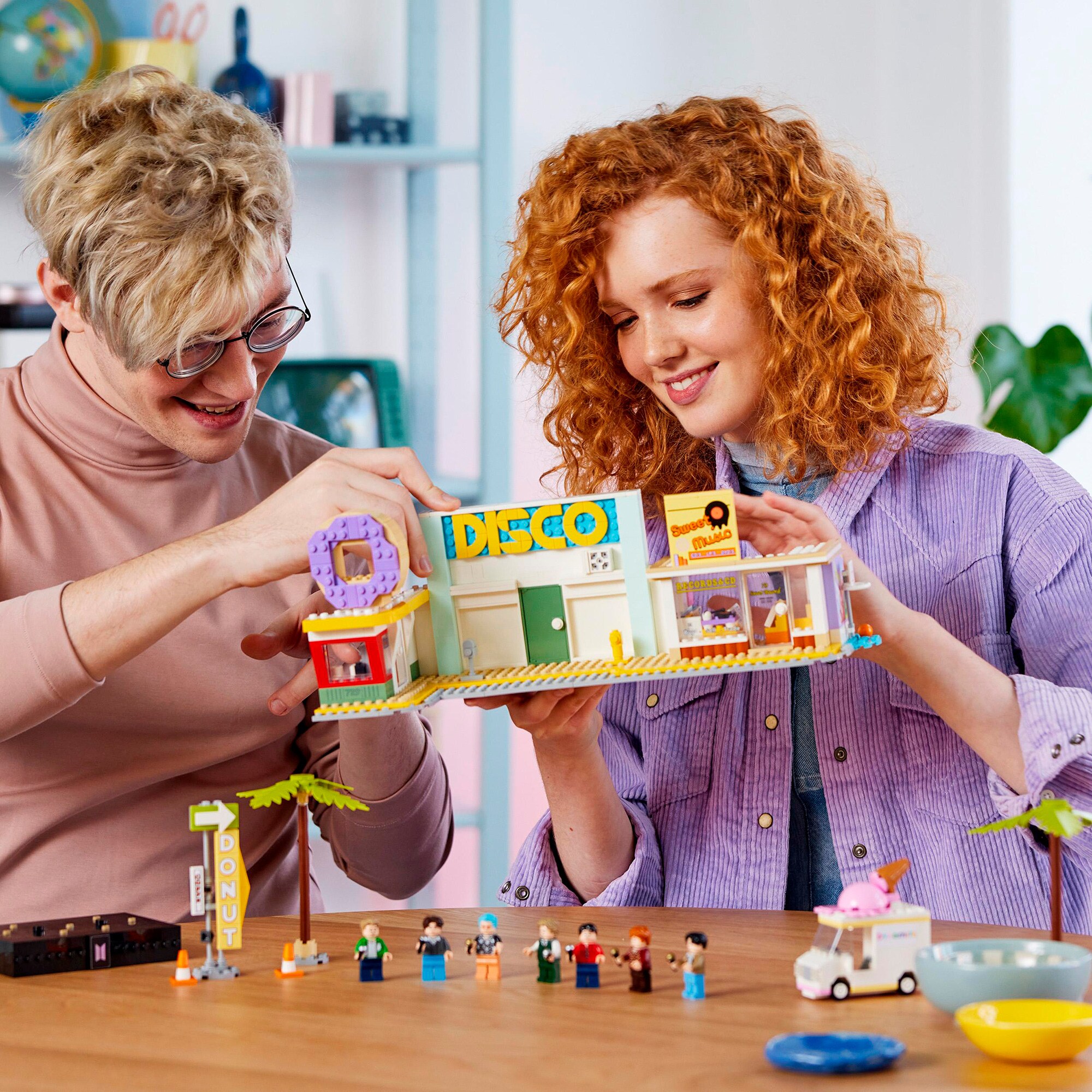 LEGO Konstruktionsspielzeug Ideas BTS Dynamite
