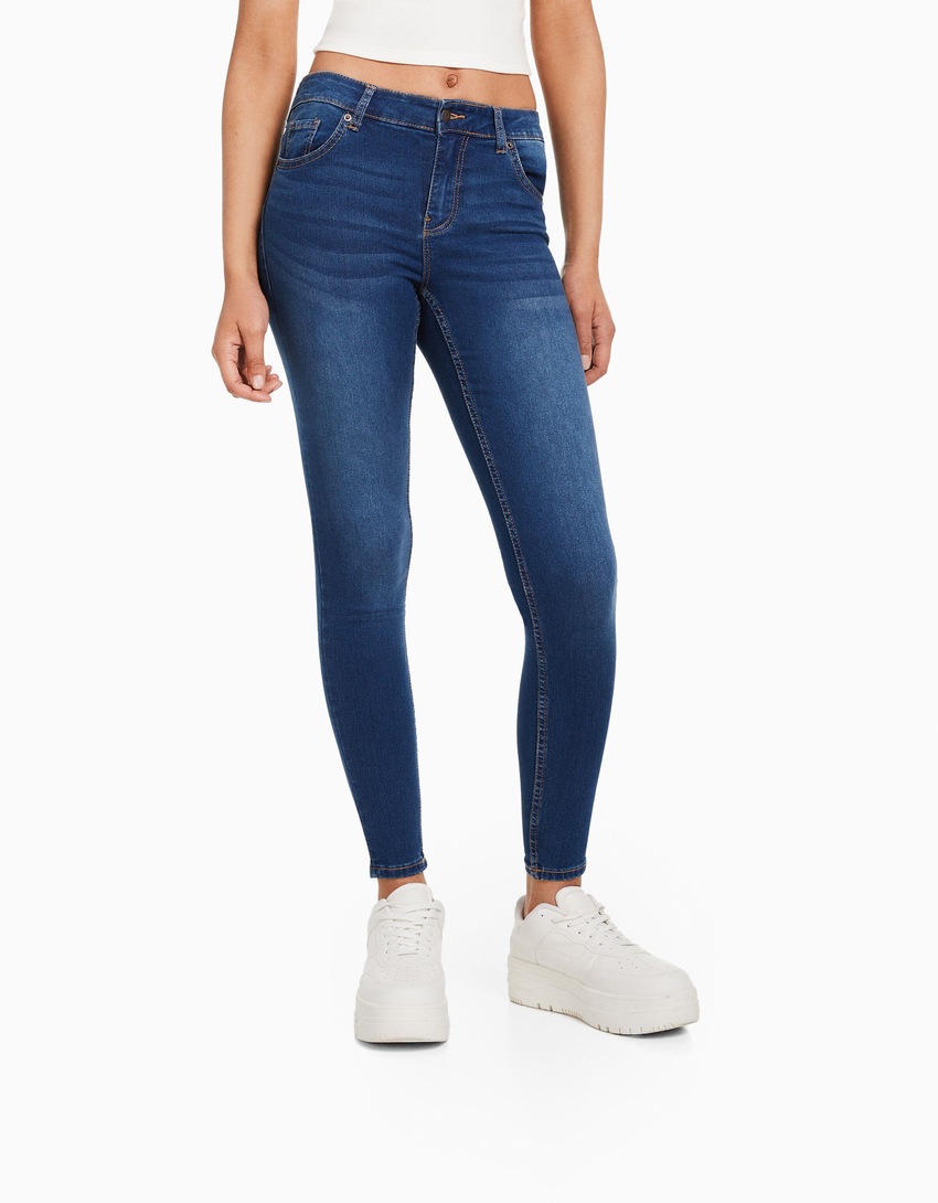 calça jeans skinny push-up