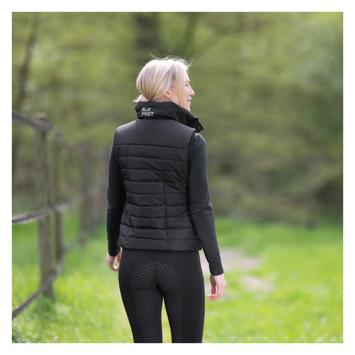 black forest Steppweste  - black