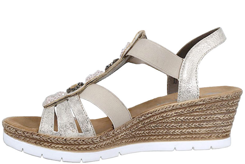 RIEKER SANDAL I BEIGE TEKSTIL PÅ KILEHÆL