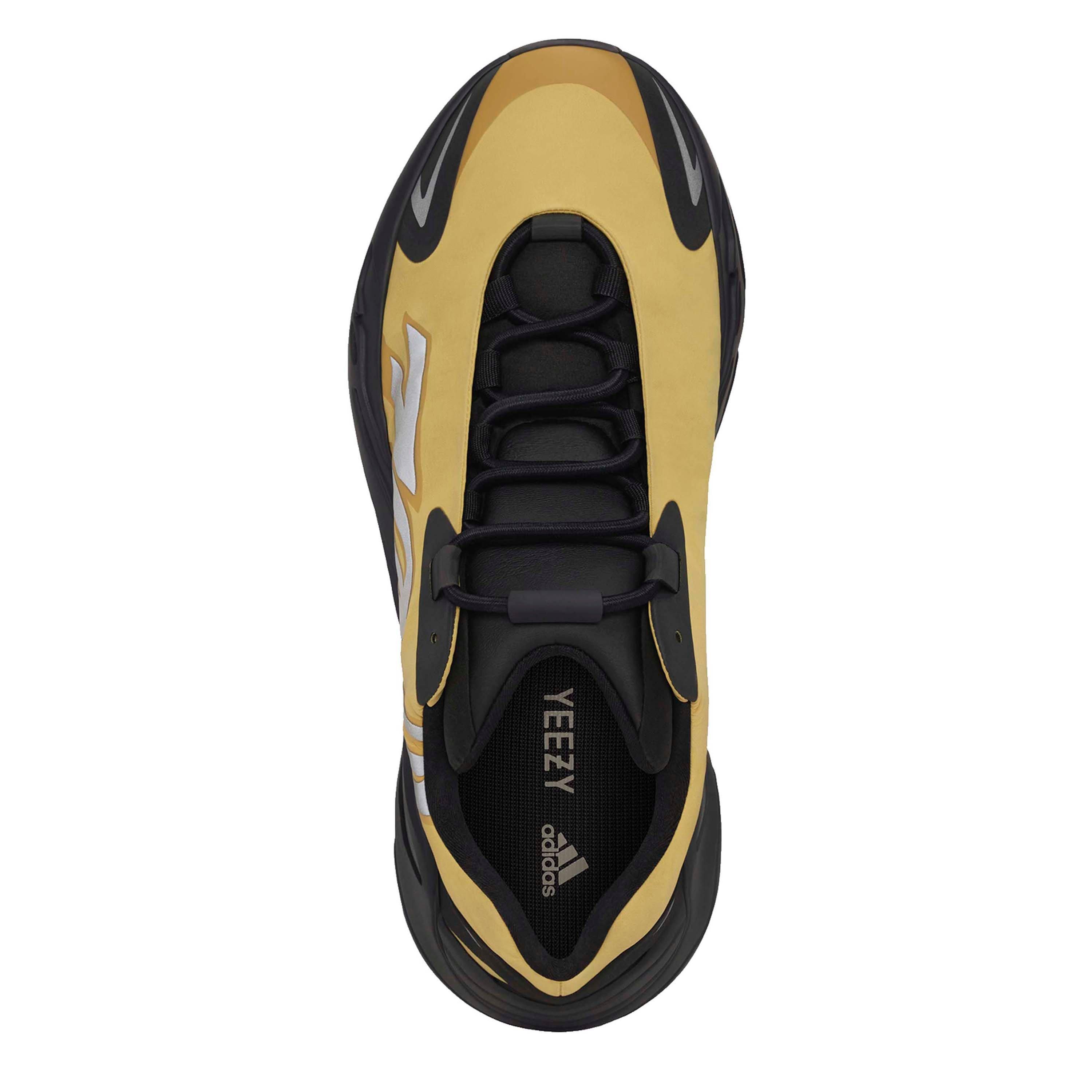 Yeezy Boost 700 MNVN Honeyflux
