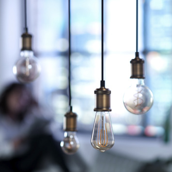 Philips LED globe E27 60W filament helder niet dimbaar