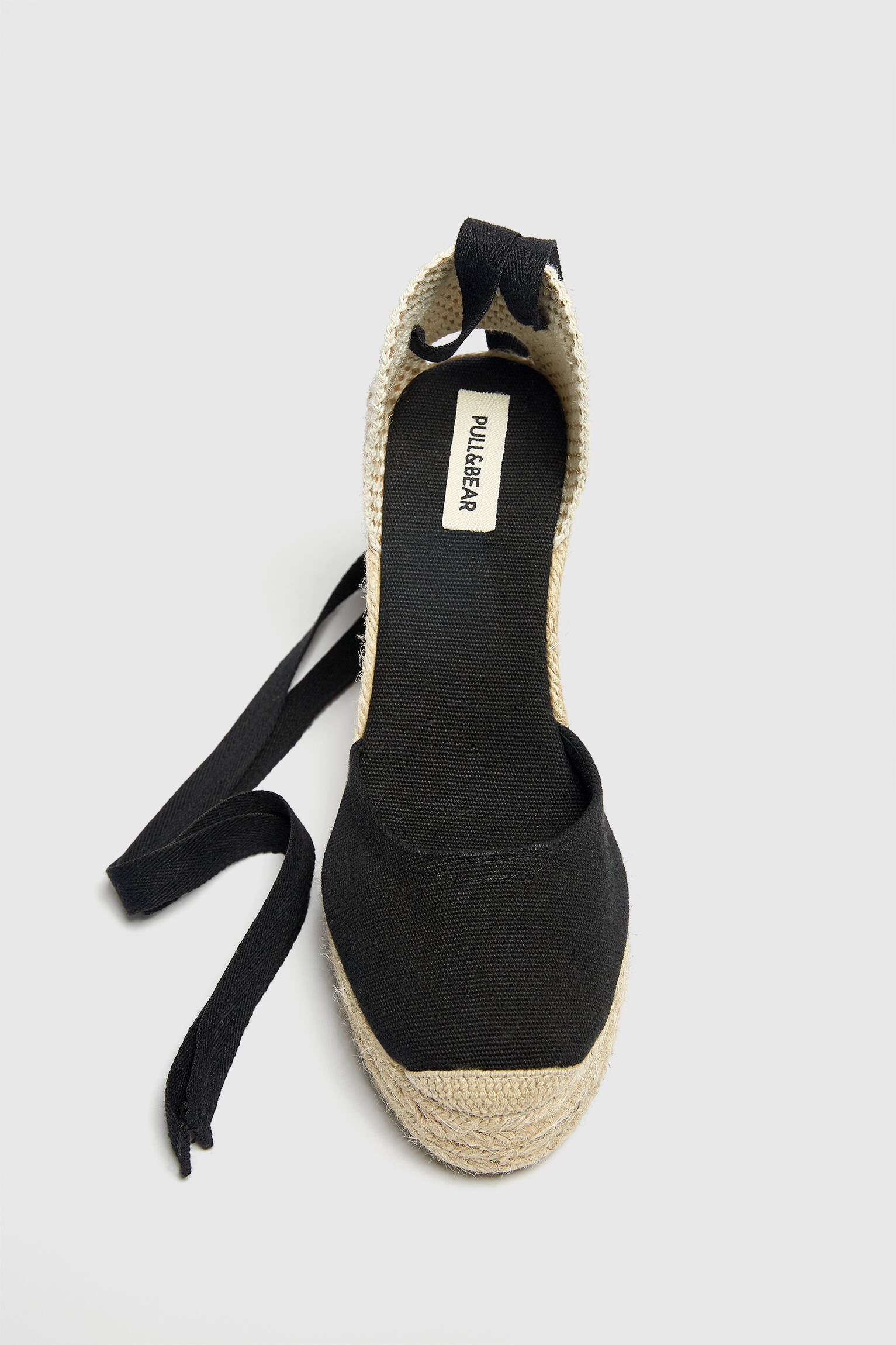 ESPADRILHELA COM PLATAFORMA E SALTO ANABELA - PRETA