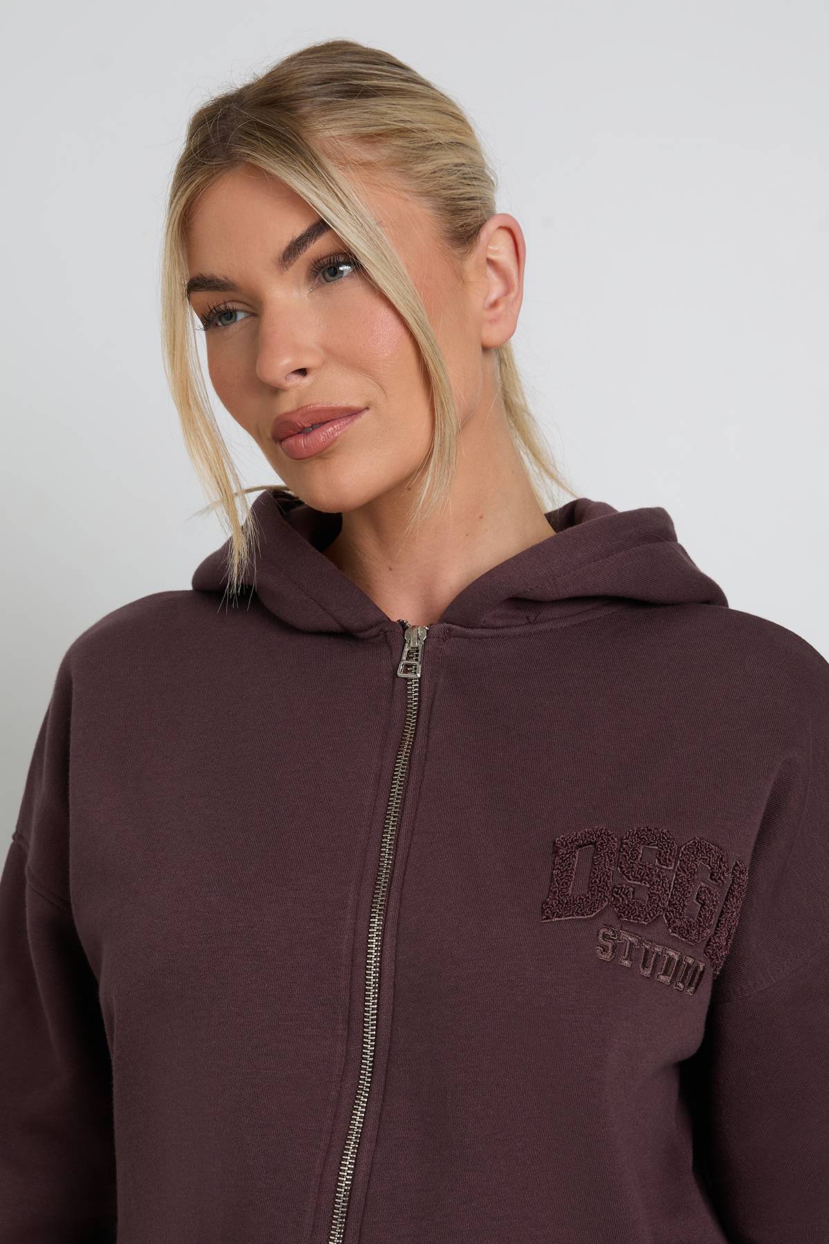 Sweat À Casynthétiqueche Court Boxy Zippé Avec Appliqué Éponge Dsgn Studio