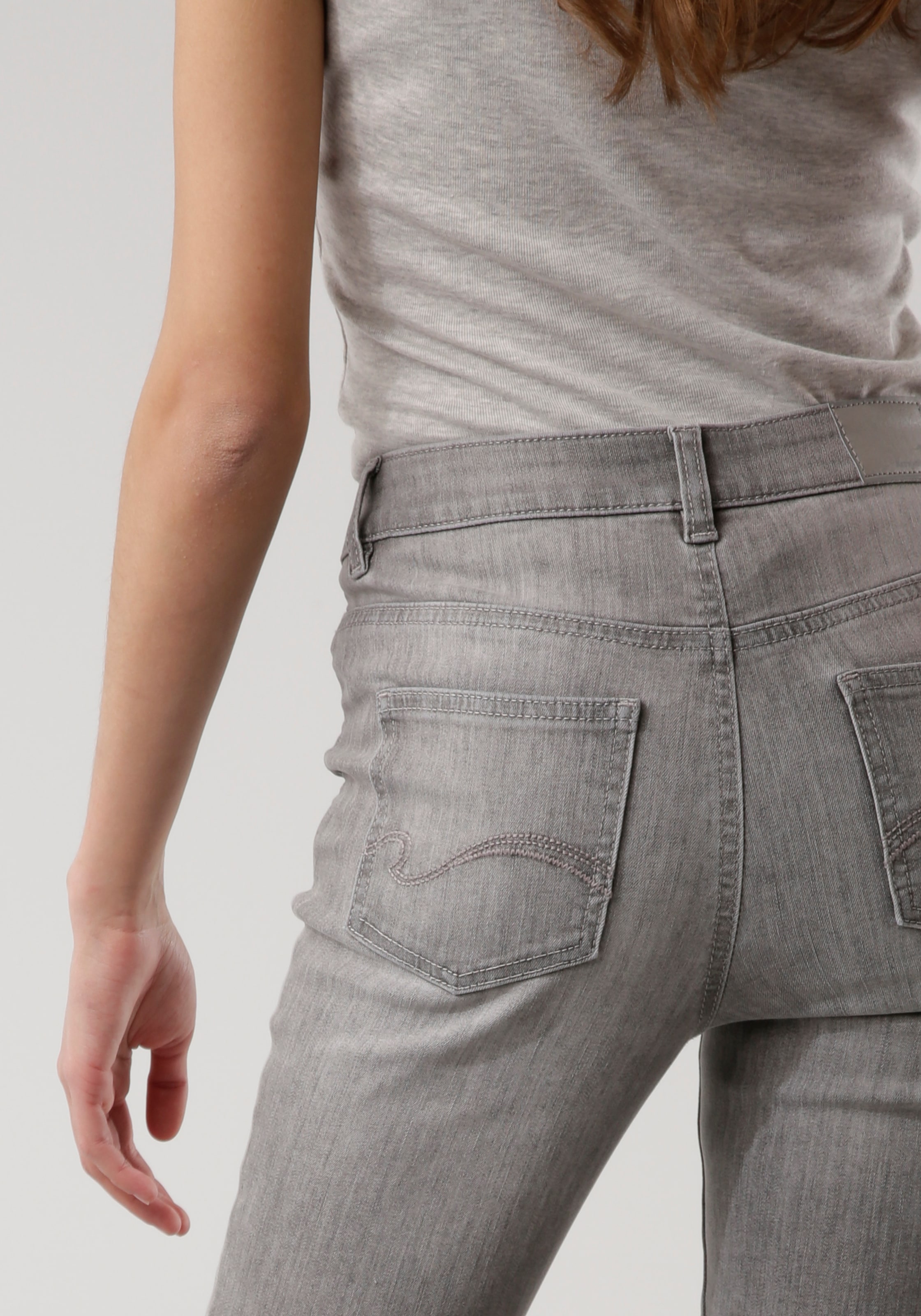 KangaROOS 5-Pocket-Jeans »SUPER SKINNY HIGH RISE«, knöchellang,  mit Used-Optik,  hohe Leibhöhe