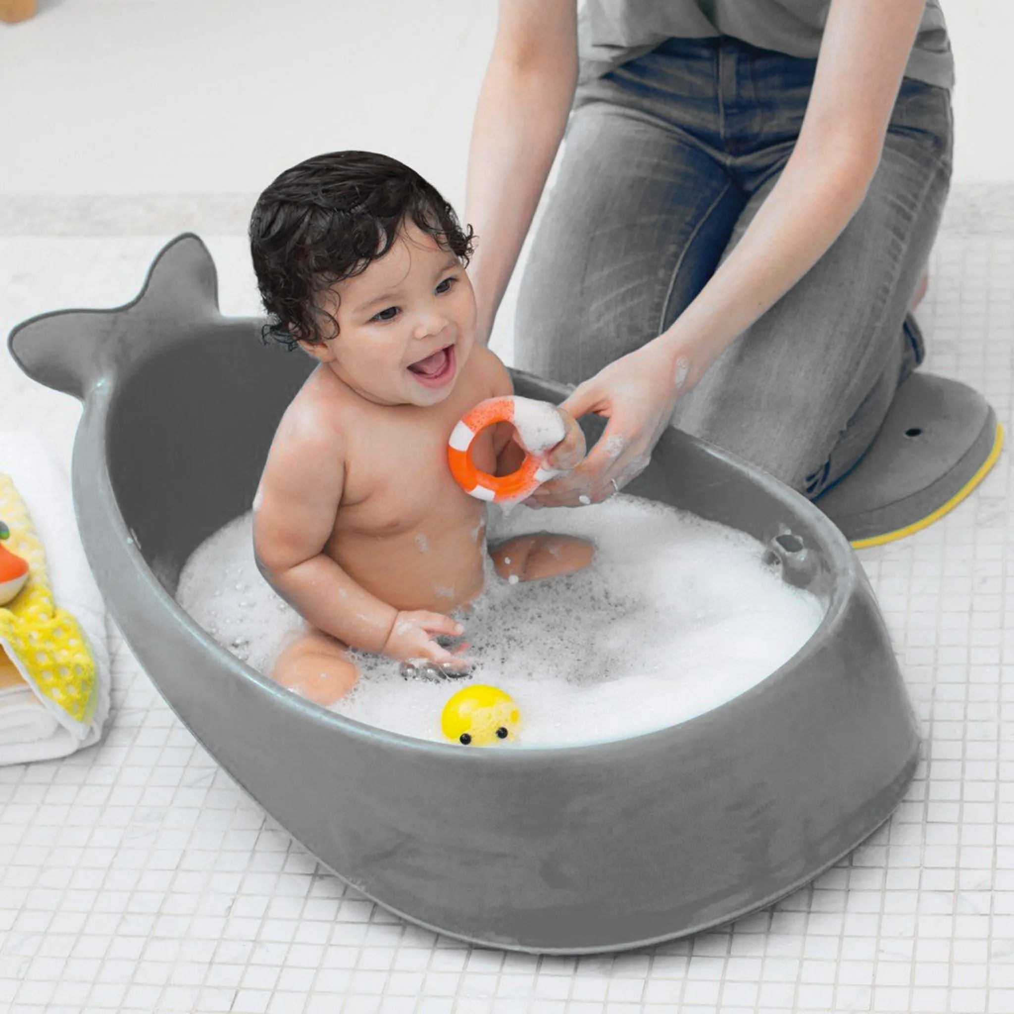 Skip Hop Bain 3 En 1 Smart Sling - Baleine Grise