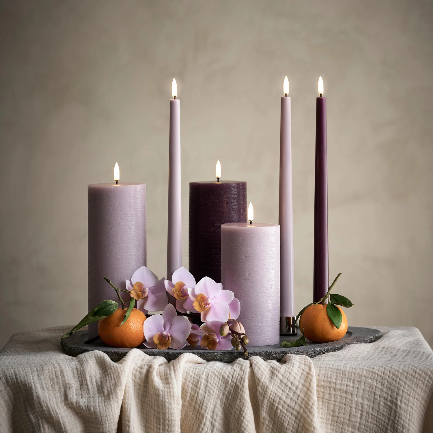Uyuni  LED Rustic Pillar lys, Light Lavender - H15 cm.