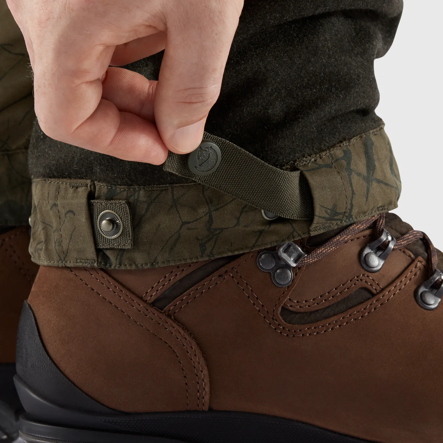 Fjällräven Men's Värmland Wool Trousers Dark Olive/Dark Olive Camo