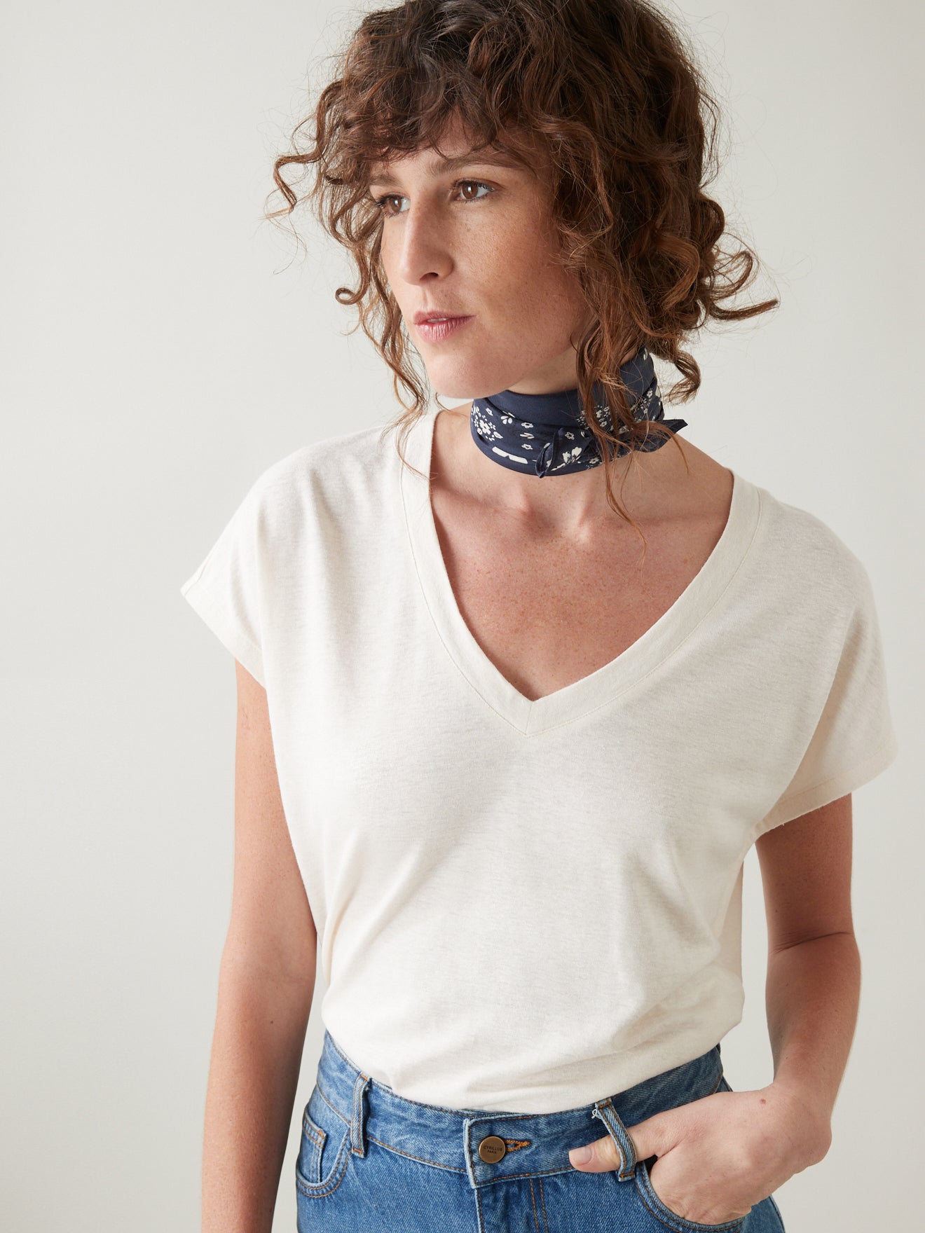 T-shirt col V femme viscose et lin