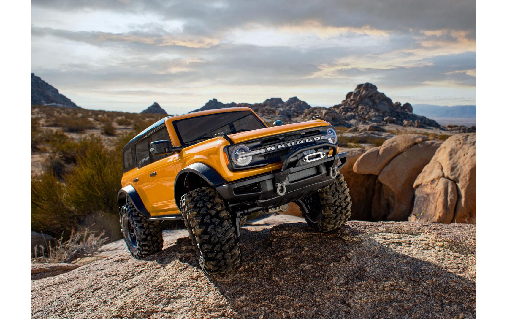 Scale Crawler TRX-4 Ford Bronco 2021, Orange ARTR, 1:10<br>TRX-4 Rockcrawler mit 2-Gang Getriebe, Differentialsperre und offizieller 2021 Ford Bronco Karosserie