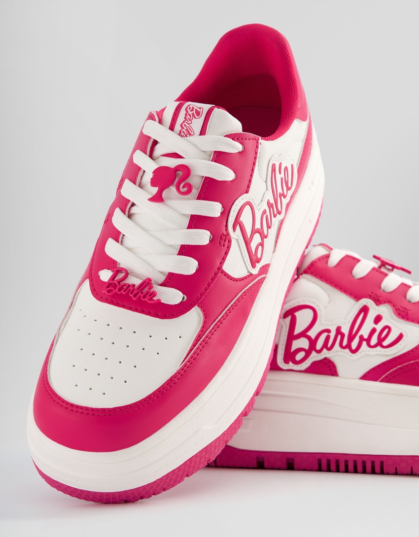 Tênis plataforma Barbie?