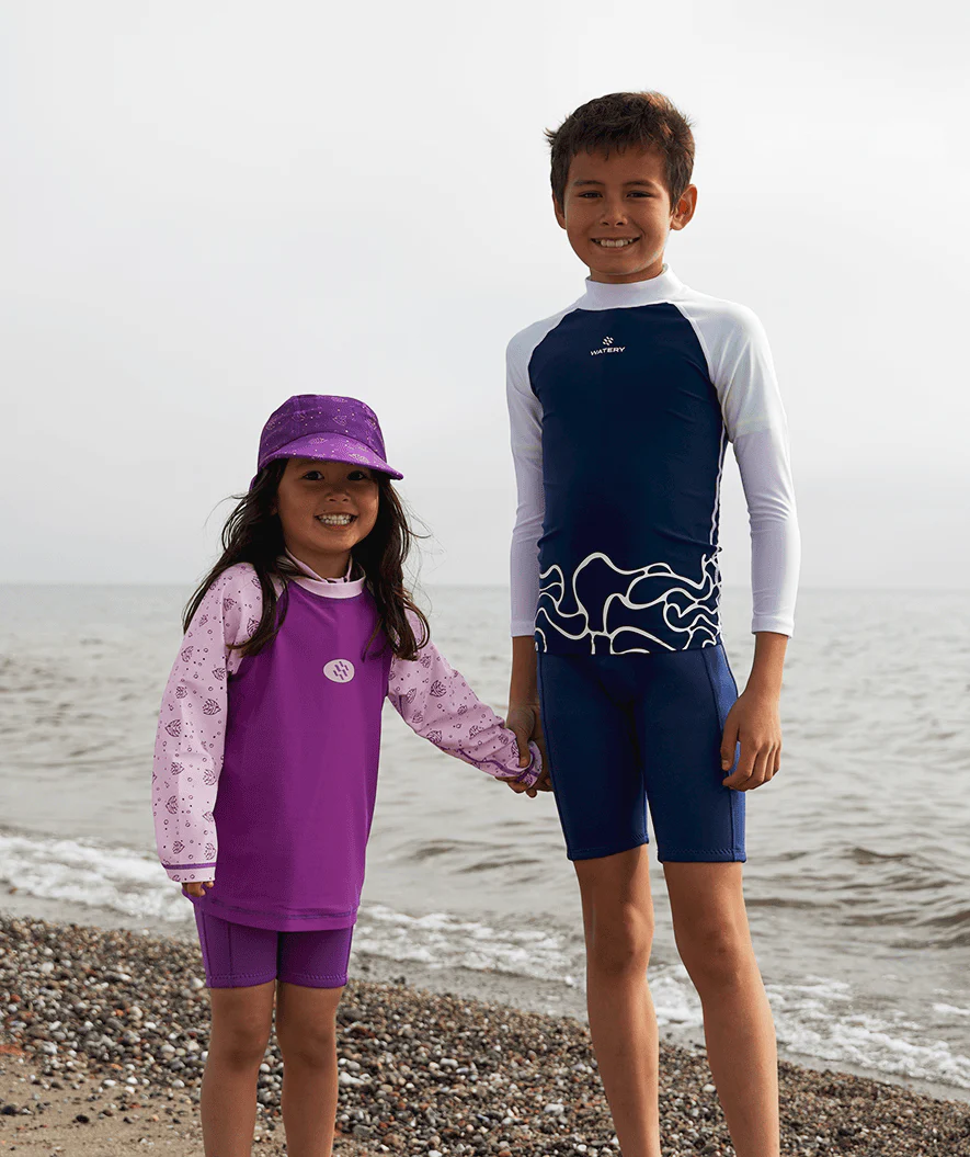Watery UV-trøje til børn - Chilton Langærmet Rashguard - Mørkeblå/hvid