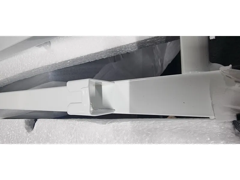 [OUTLET] - TVS Vino 4 hvid - Håndklæderadiator 1400 x 350 CC 320 mm