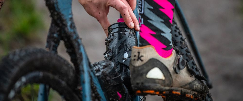 Muc-Off Elite Custom Fly Water Bottle 550ml kaufen | Bike-Discount