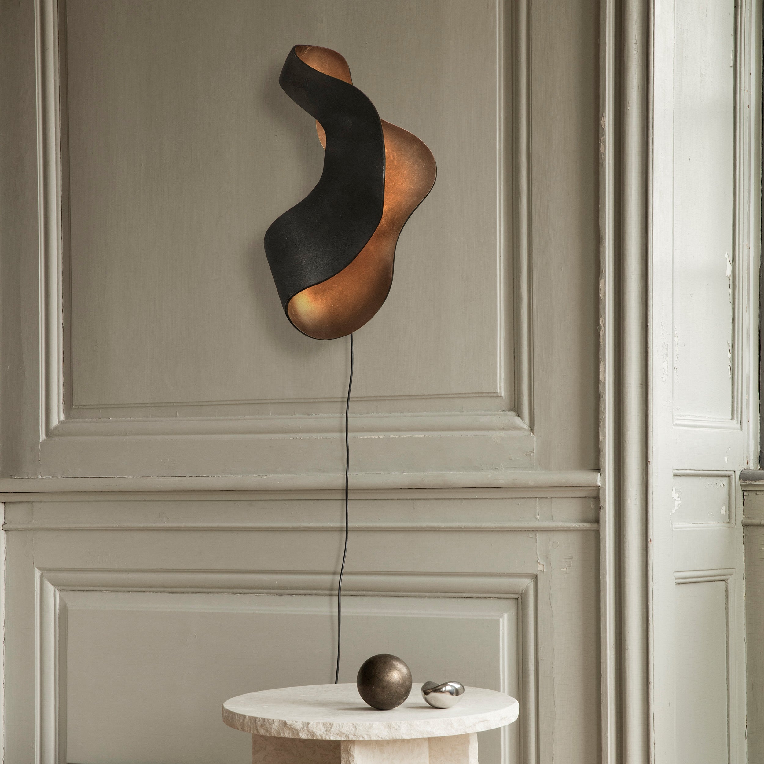 Ferm Living Oyster Wandlamp - Black