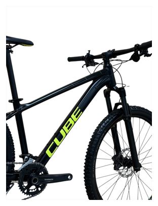 Produit reconditionné . Cube Race One XT 2022 . VTT . Cube . très bon état
