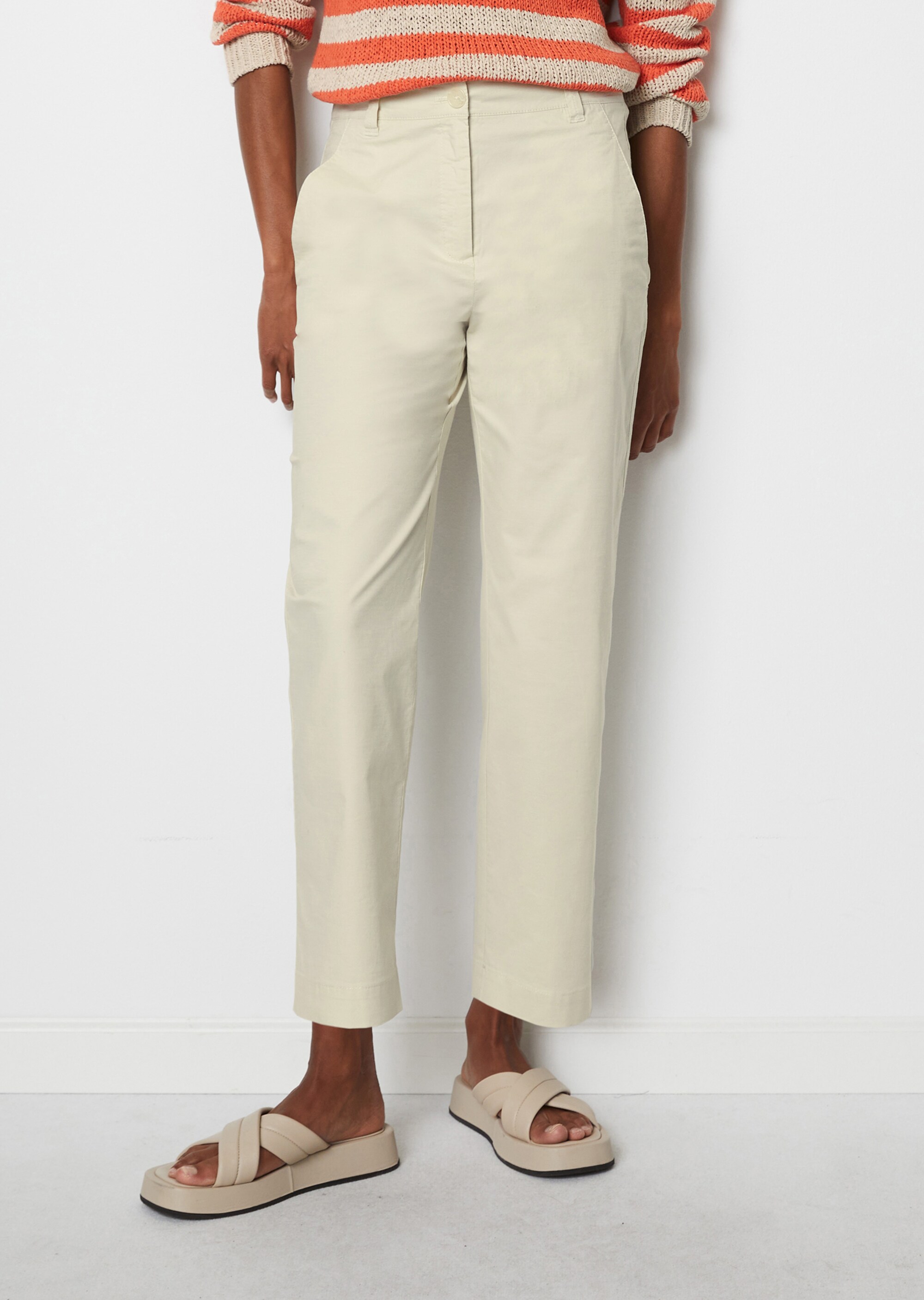 Chino Modell RIMKA taperedaus Organic-Cotton-Hanf-Mix