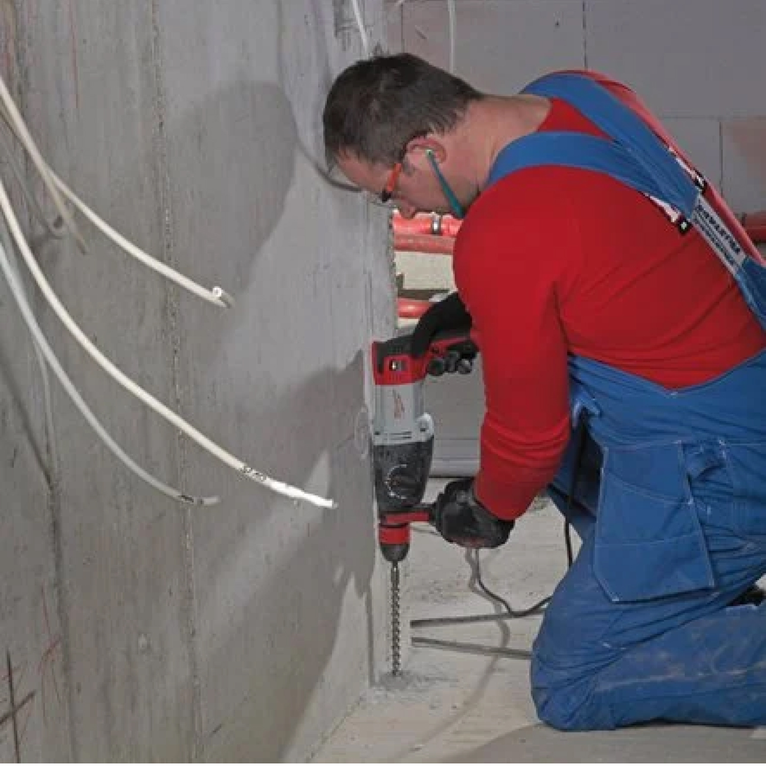 Milwaukee PH 28 X SDS-plus Combihamer incl. snelspanboorkop in koffer - 820W - 3,4J