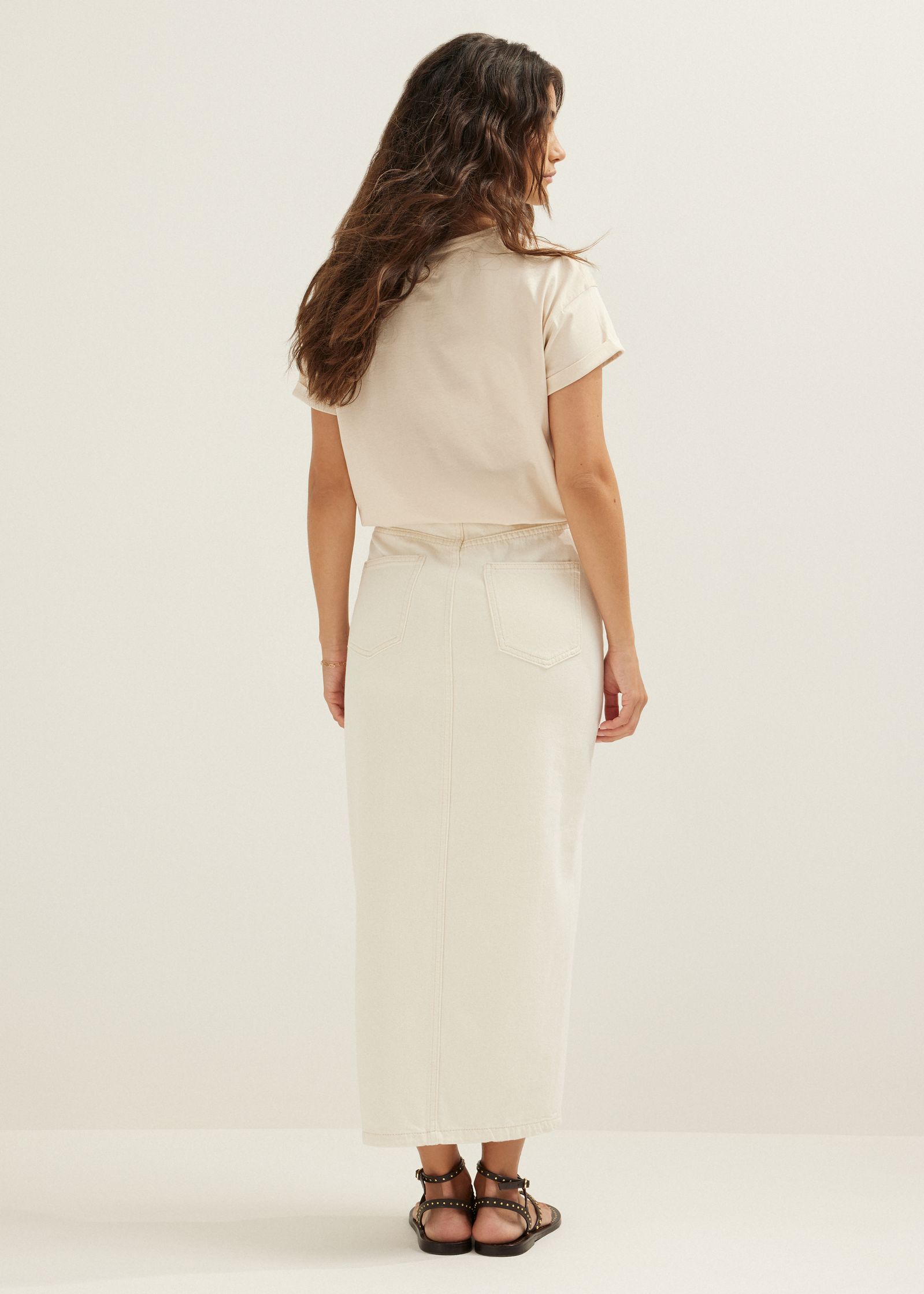 Basic T-shirt met opgerolde mouw