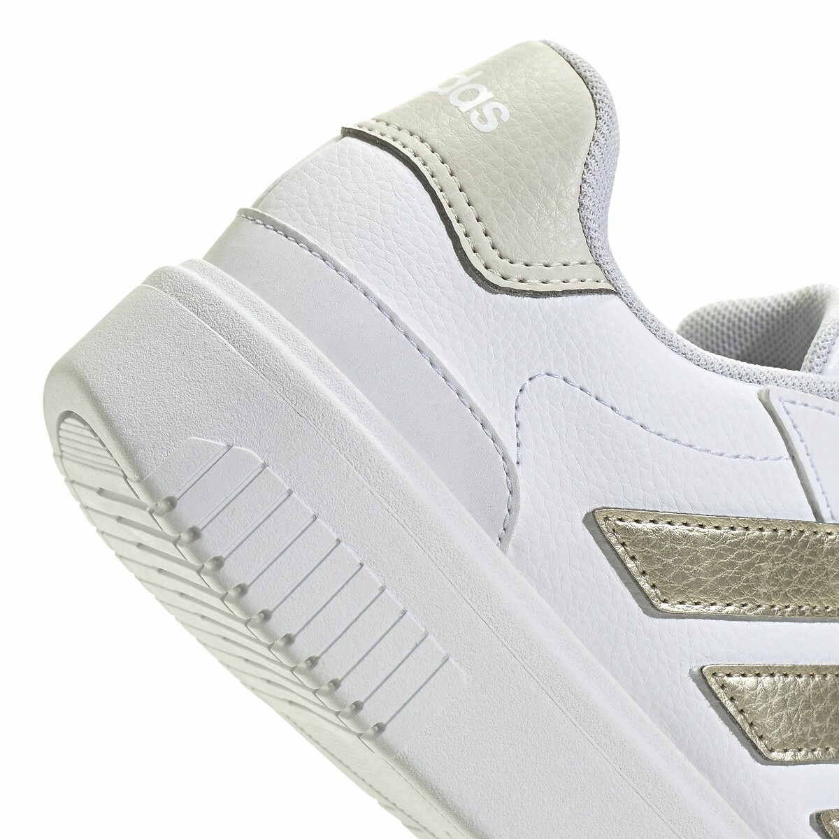 ADIDAS ROUPAS ESPORTIVAS<br>Tênis Courtblock Bold