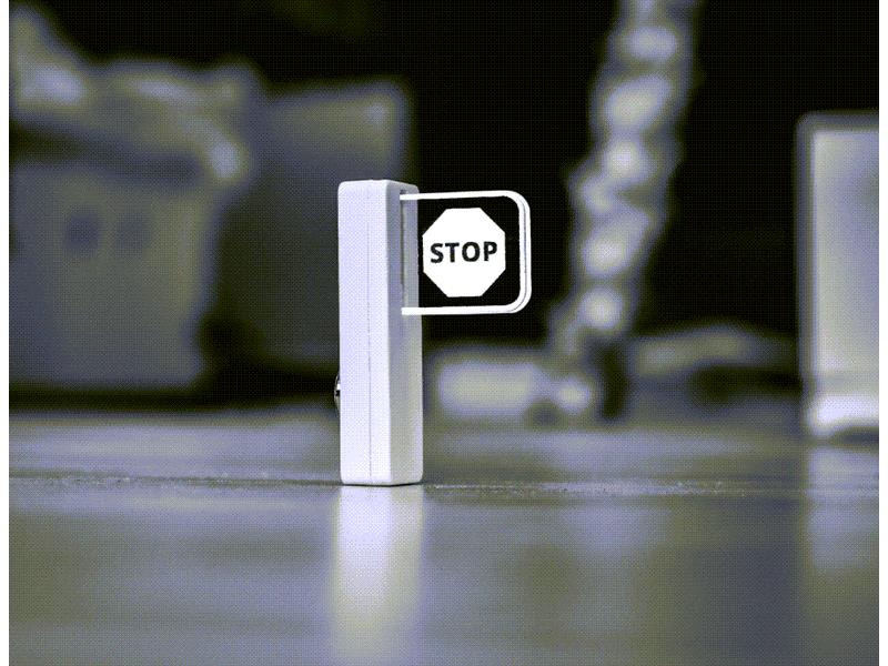 Luxafor Flag mit 1.5m USB-C STOP Luxafor Flag – USB-LED-Verfügbarkeitsanzeige zur Vermeidung von Ablenkungen