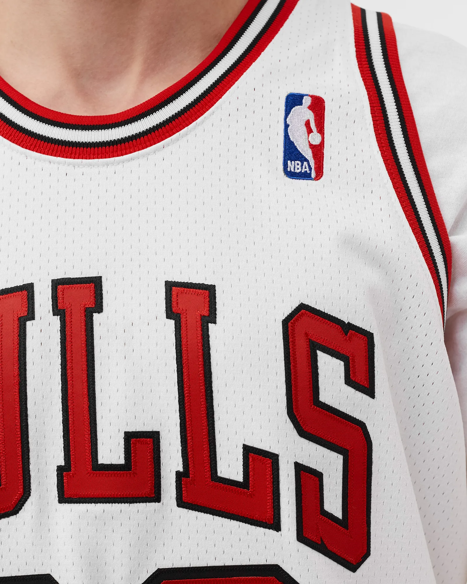 Mitchell & Ness NBA Authentic Jersey Chicago Bulls Home 1997-98 Michael Jordan #23