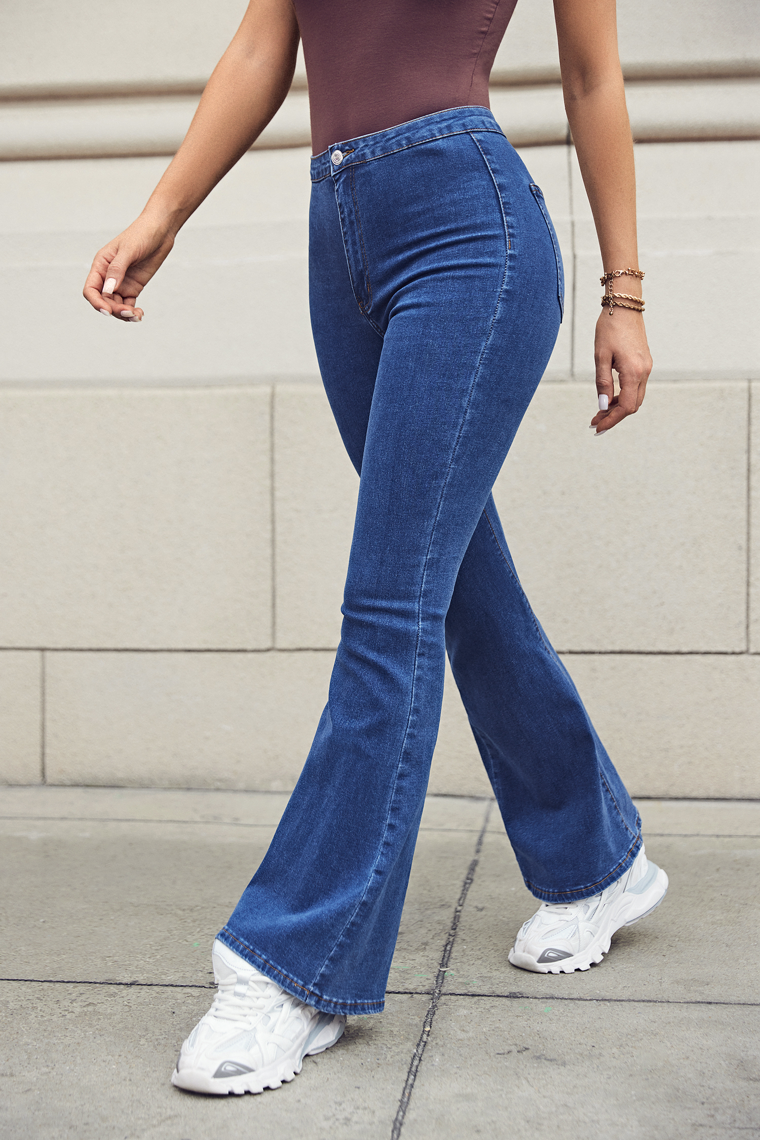 Jean à jambe évasée en denim